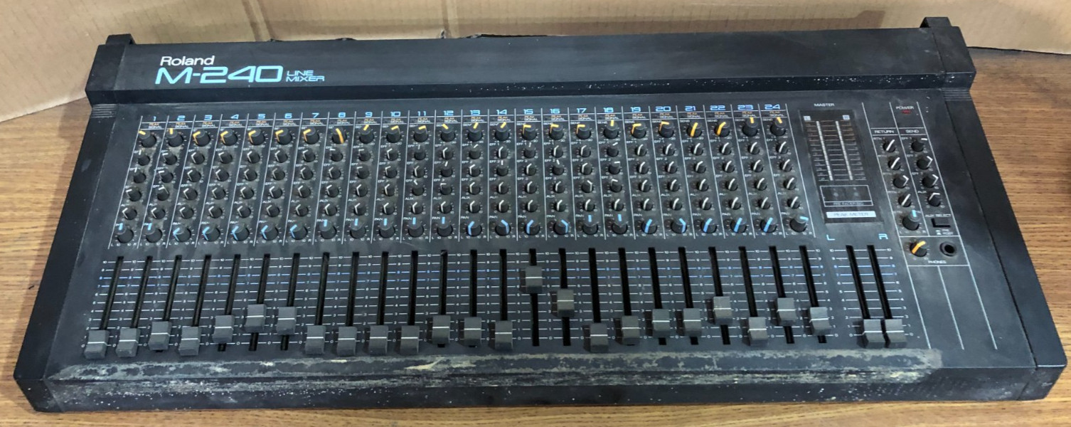Roland M-240 Line Mixer - Untested