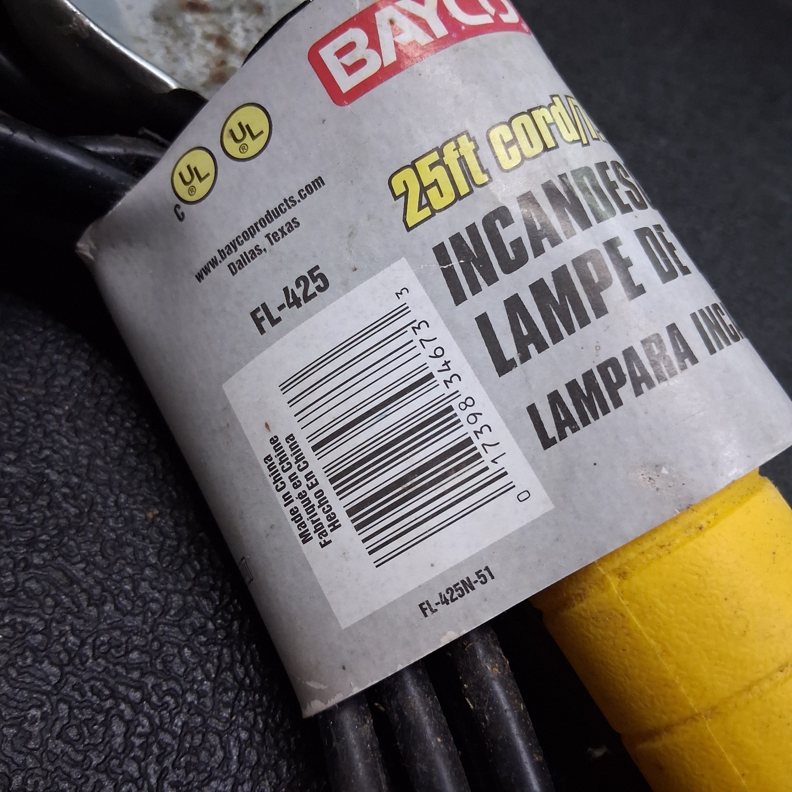 25' Bayco Model FL-425 Yellow 120vac Extension Drop Work Light