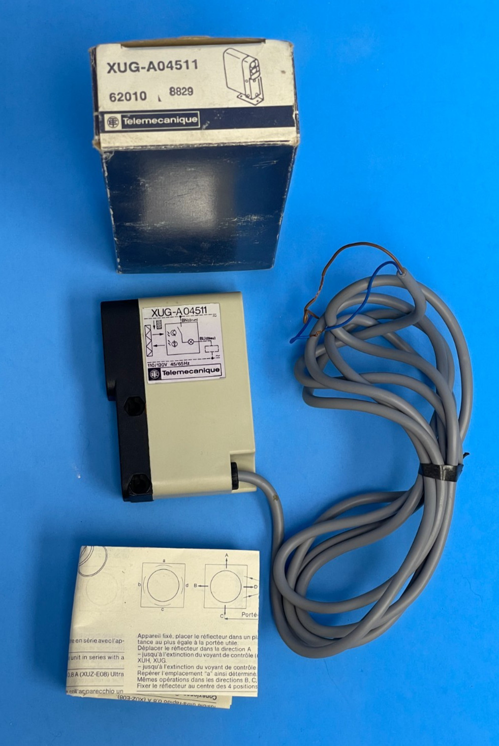 Telemecanique XUG-A04511 Photoelectric 62010  110 -120 VAC  NEW
