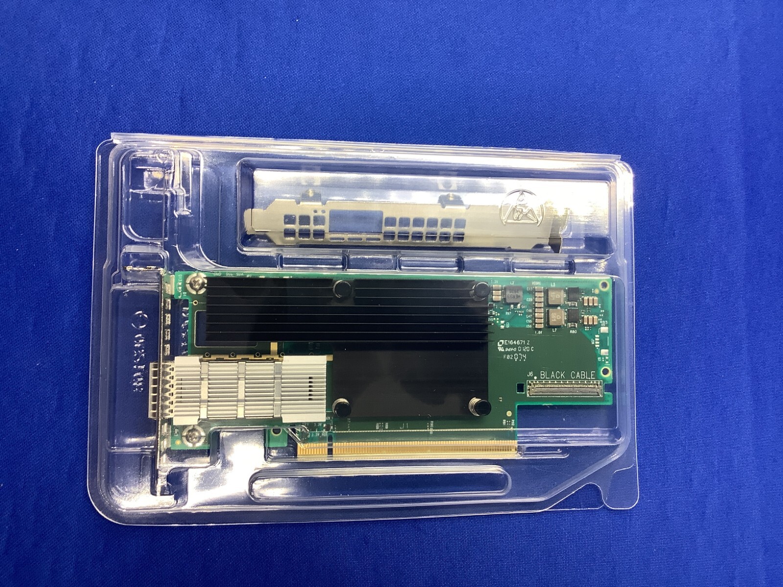 MCX653105A-HDAT Mellanox ConnectX-6 1Port HDR 100/ 200GbE QSFP56 Adapter
