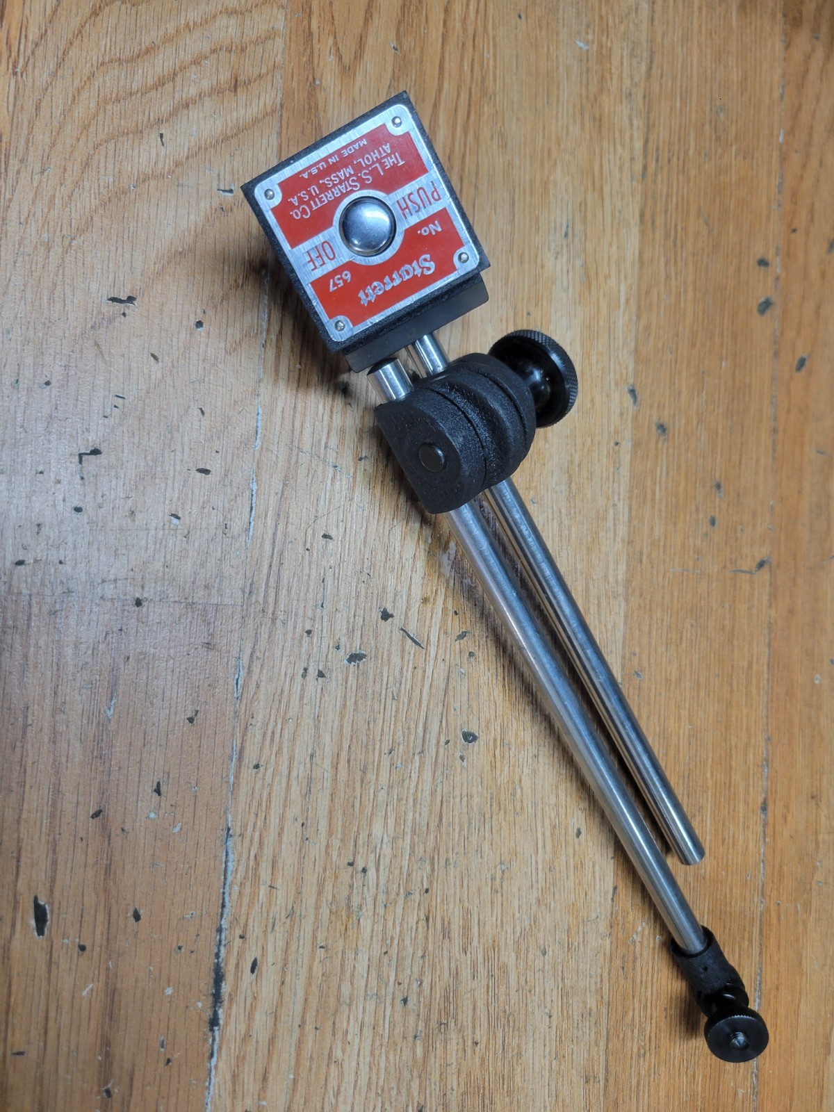 STARRETT INDICATOR HOLDER NO. 657