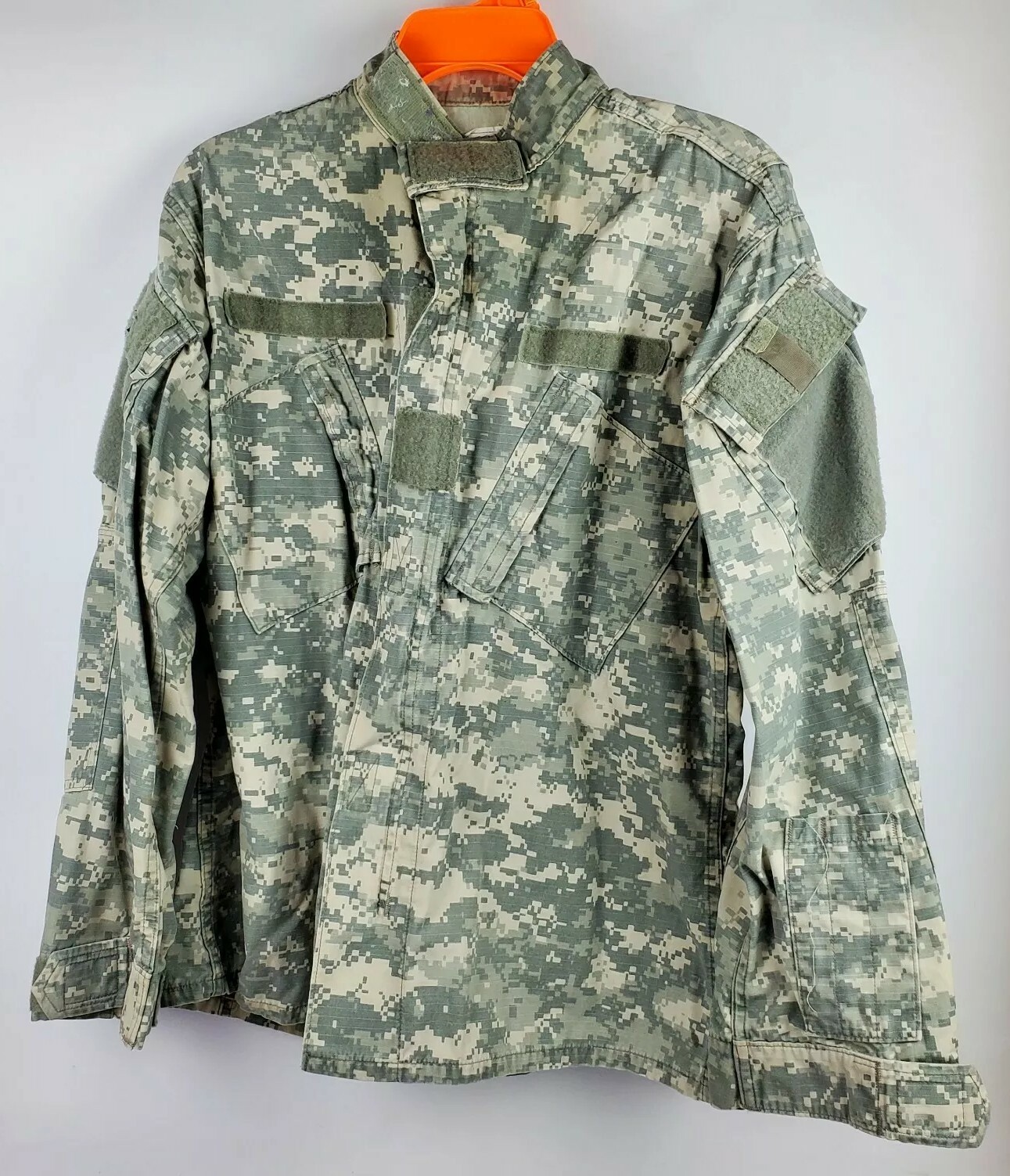 Military Light Jacket Size Medium Regular 8415-01-519-8510 SPM 100-05-D-0407