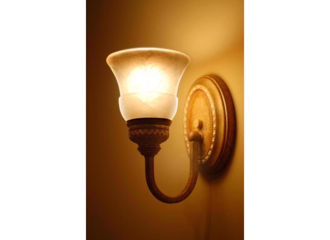 LED Lamp, General Purpose, A19 Lamp, 60 W Equivalent, E26 Lamp Base, Soft White