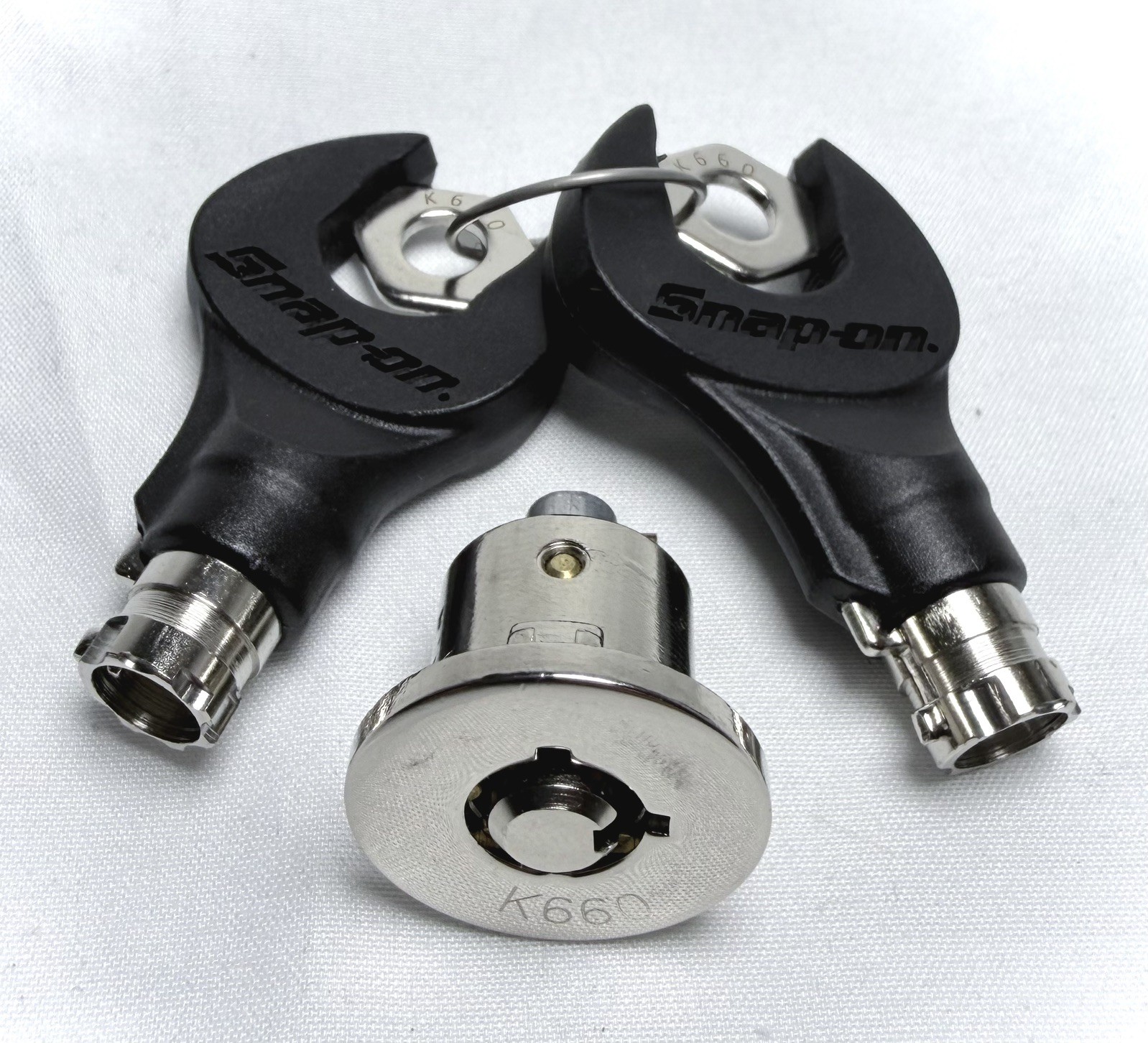 Snap On Flank Drive Lock Cylinder Key Set #K660 - 2 Keys