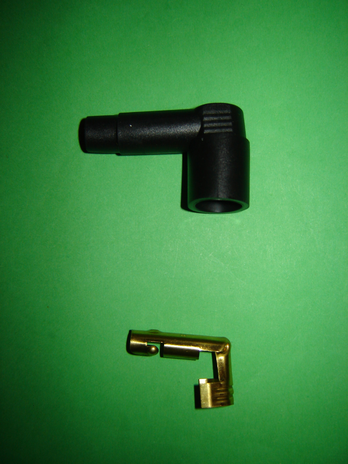 Ignition HT 90 Degree Right Angle Coil Terminal & Cover *UK FREEPOST *