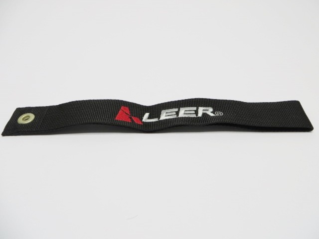 LEER 800 / 700 / 550 series tonneau cover assisting pull down strap # 93568