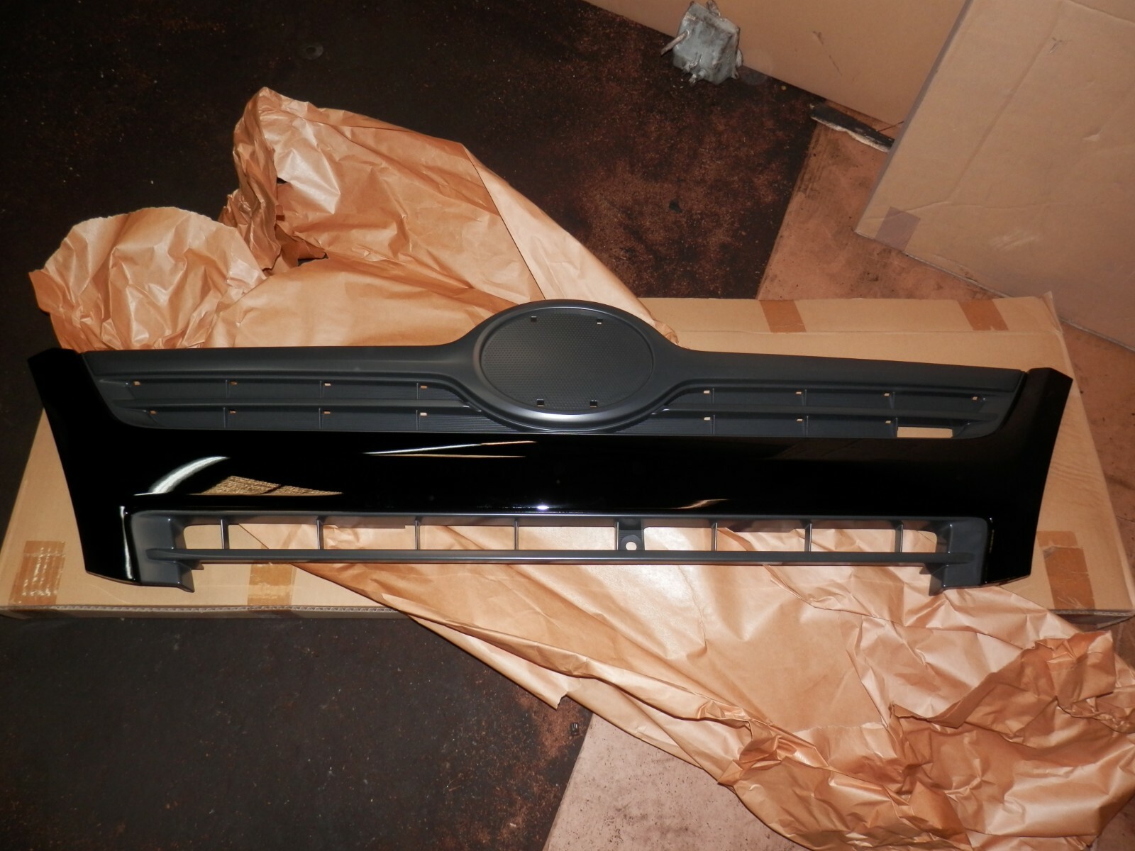 2006-2011 Hino Radiator Grille - #53111-37A30-C0