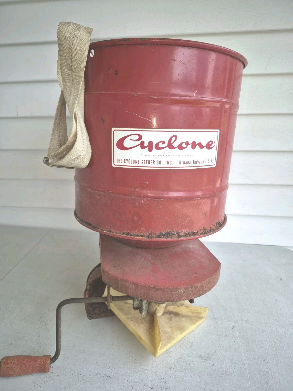 VINTAGE CYCLONE WALKING SEEDER,FERTILIZER