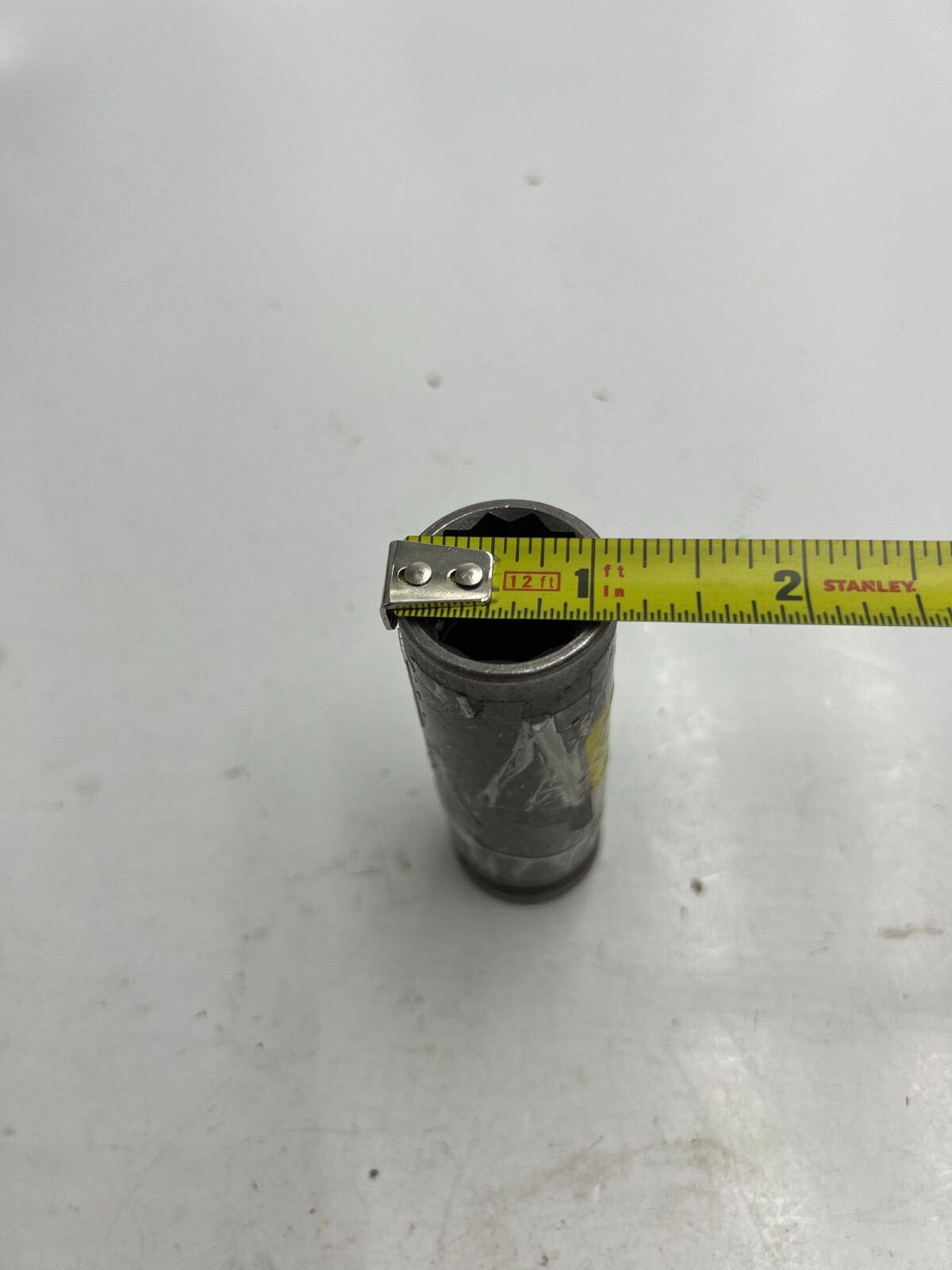 Apex 13/16'' 12-Point Thin Wall Extra Long Socket, 1/2'' Square Drive 5526-D