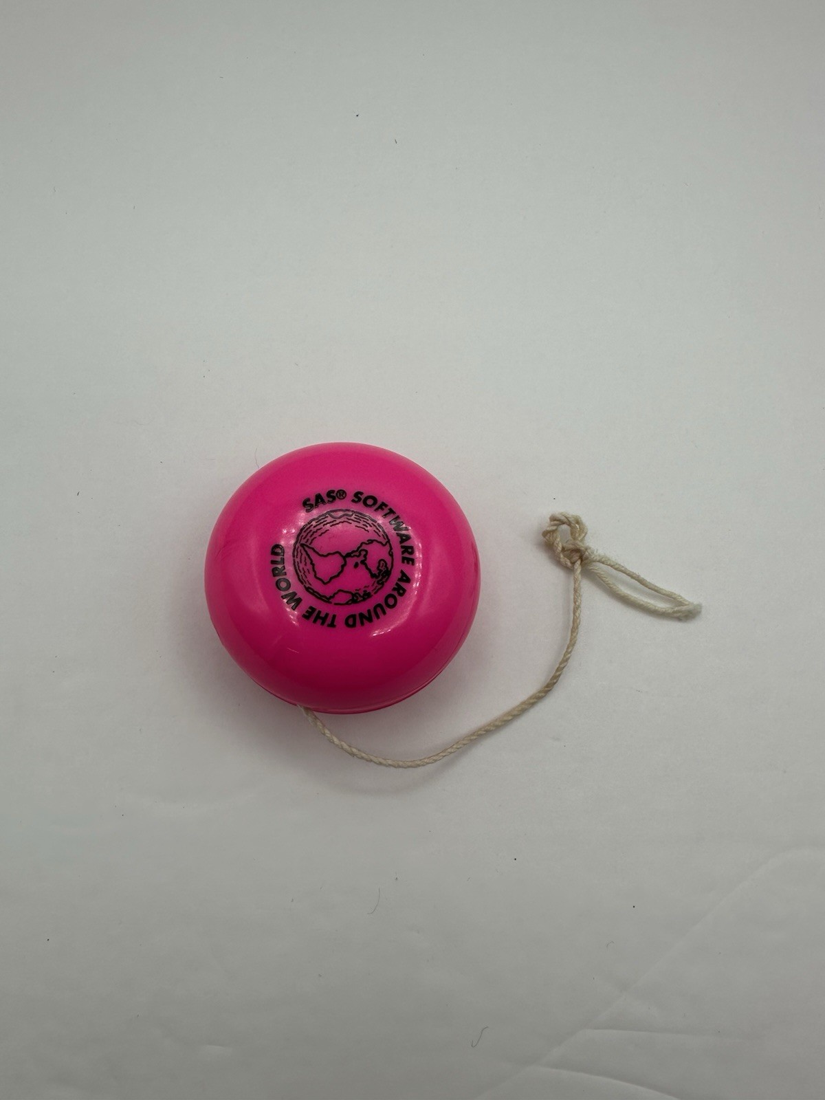 VINTAGE 1990's DUNCAN NEO YO-YO, HOT NEON PINK, IMPERIAL BLACK LETTERING (1994)