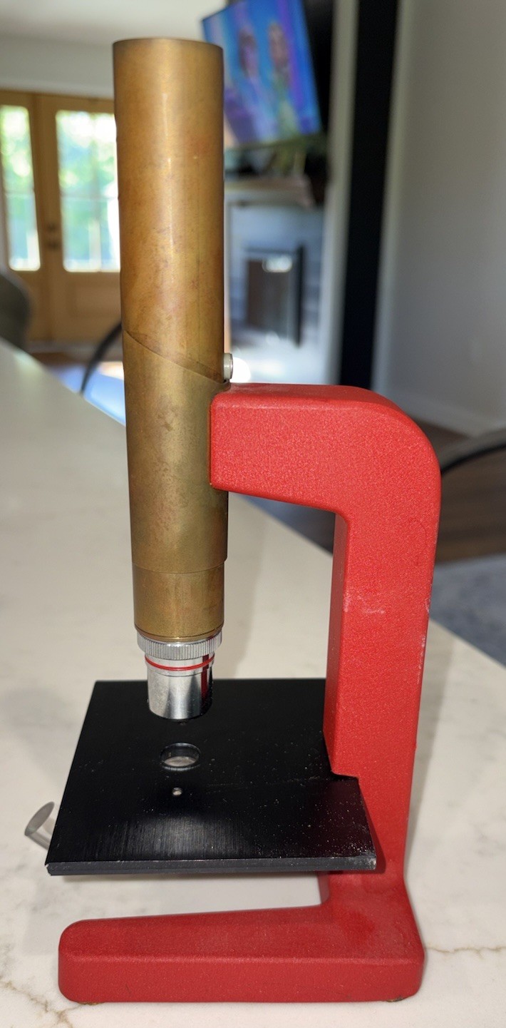 VTG Brock Optical MAGISCOPE Microscope with 4X Objective  Missing Eyepiece