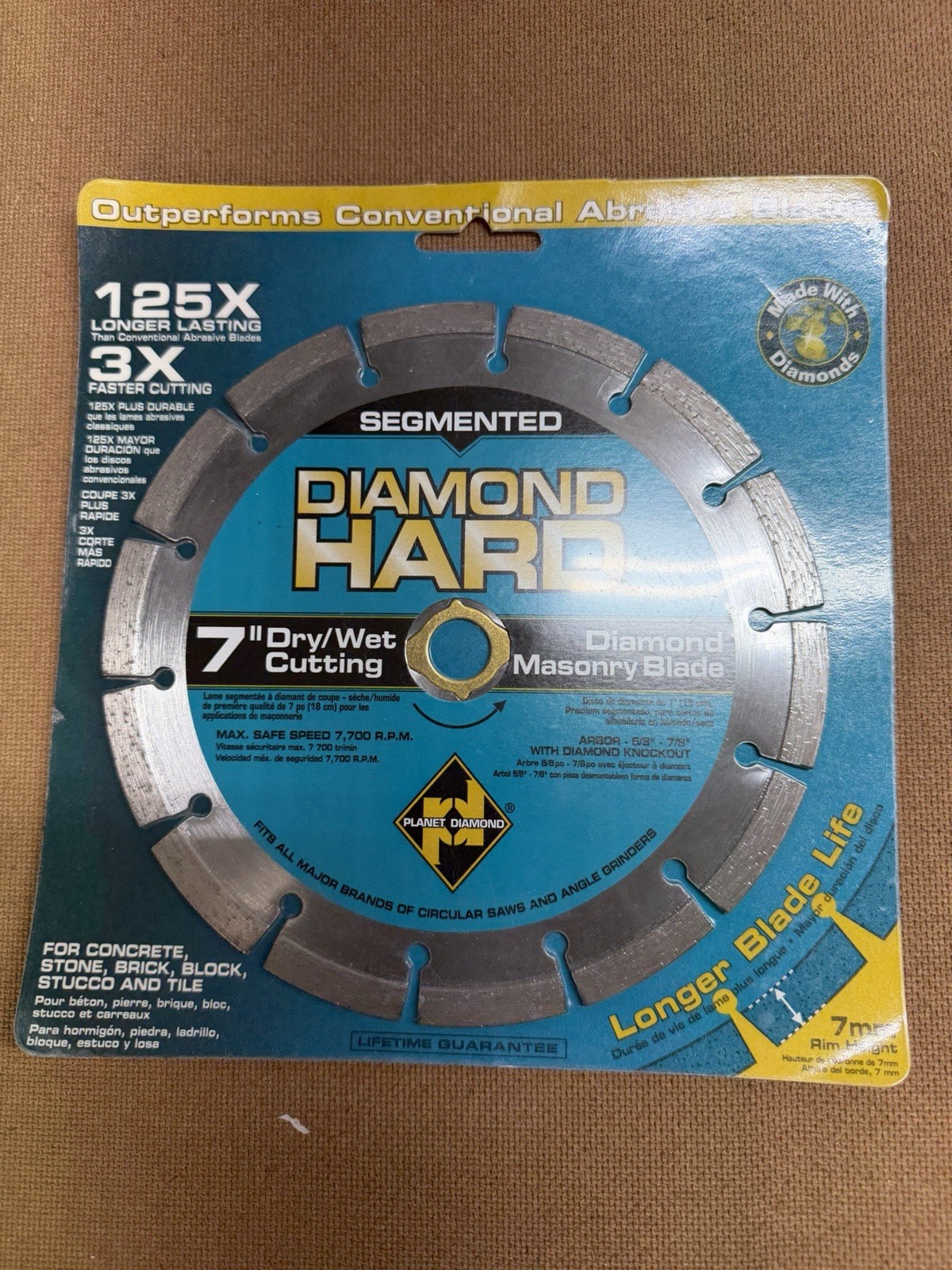 Makita B-69624 7 in Diamond Saw Blade - Silver