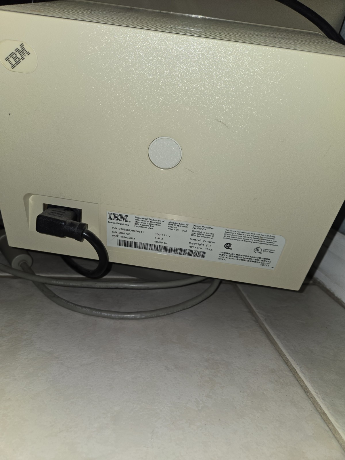 IBM InfoWindow II Vintage Desktop Computer Monitor Keyboard 07G8567/07G8611