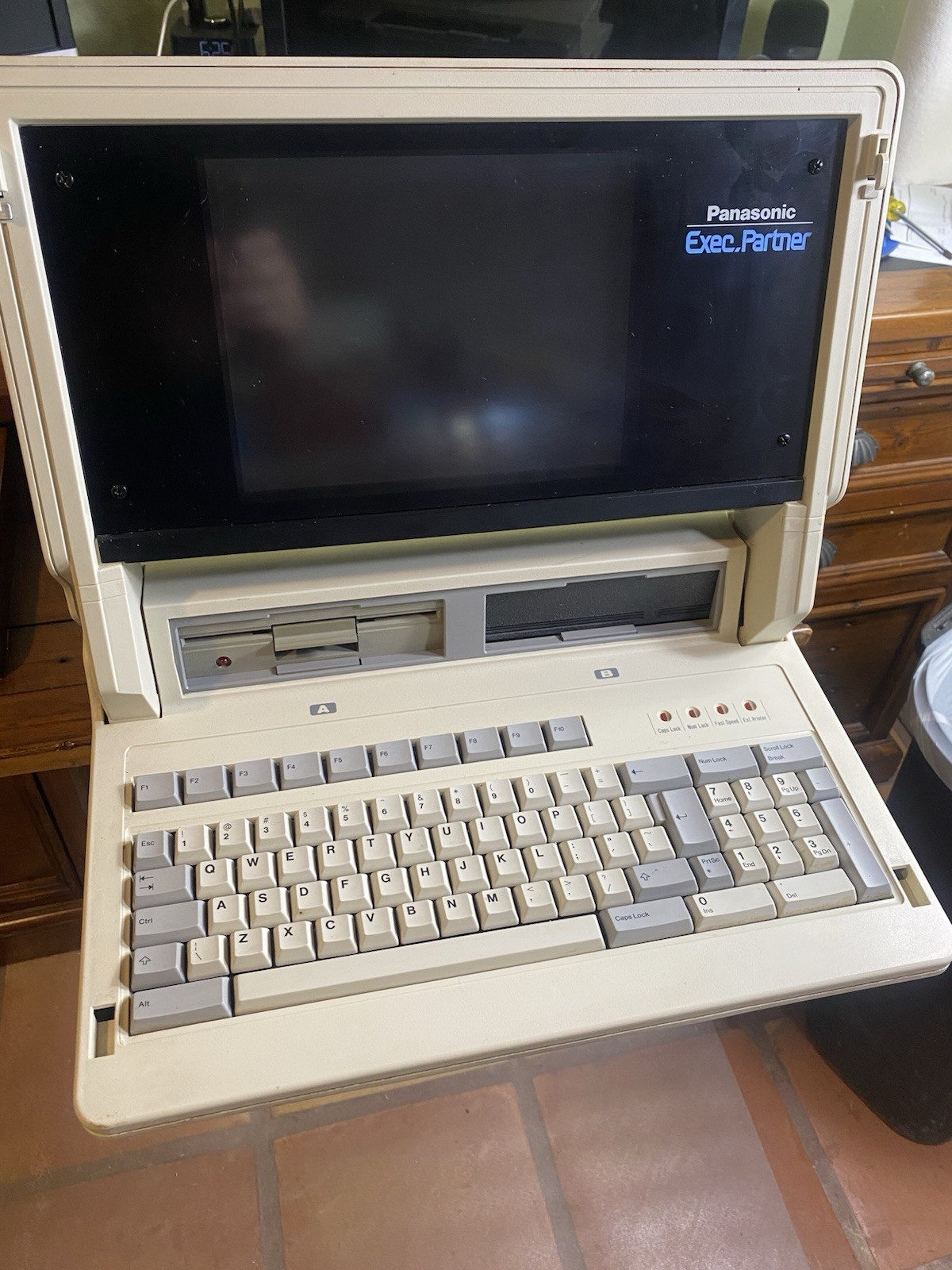 Panasonic Executive Partner IBM PC Compatible Portable Vintage Computer-Plasma