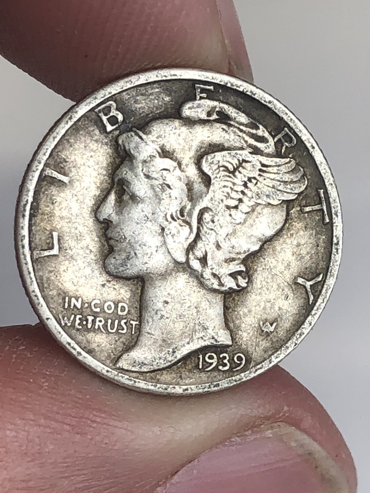 1939-D Mercury Dime XF Extremely Fine 90% Silver 10c US Coin - Uncleaned Toned
