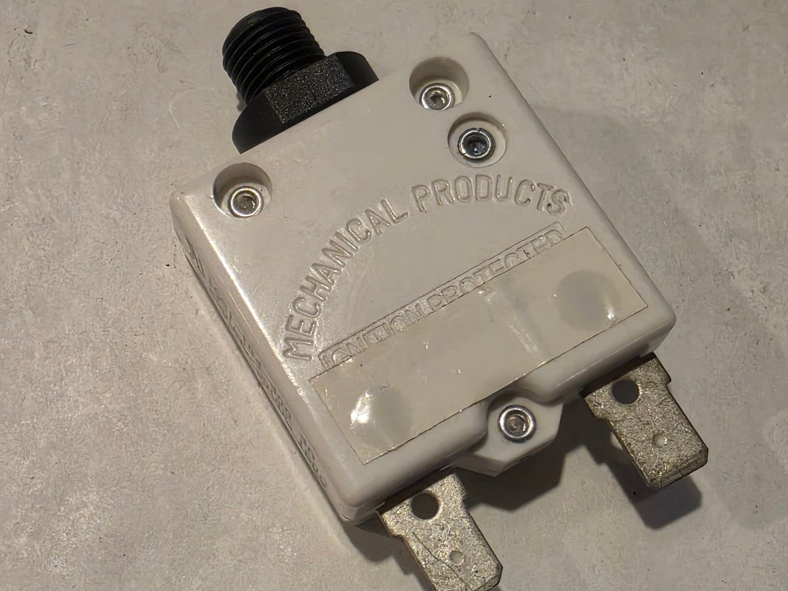 (2 pcs) Mech. Products Inc. 1681-104-400 Breaker, 4A, Bass 106-1094-004 (NOS)
