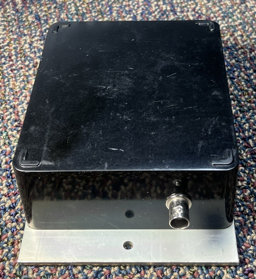 (1) PELCO GROUND ISOLATION TRANSFORMER, GIT100. TESTED. GUC.