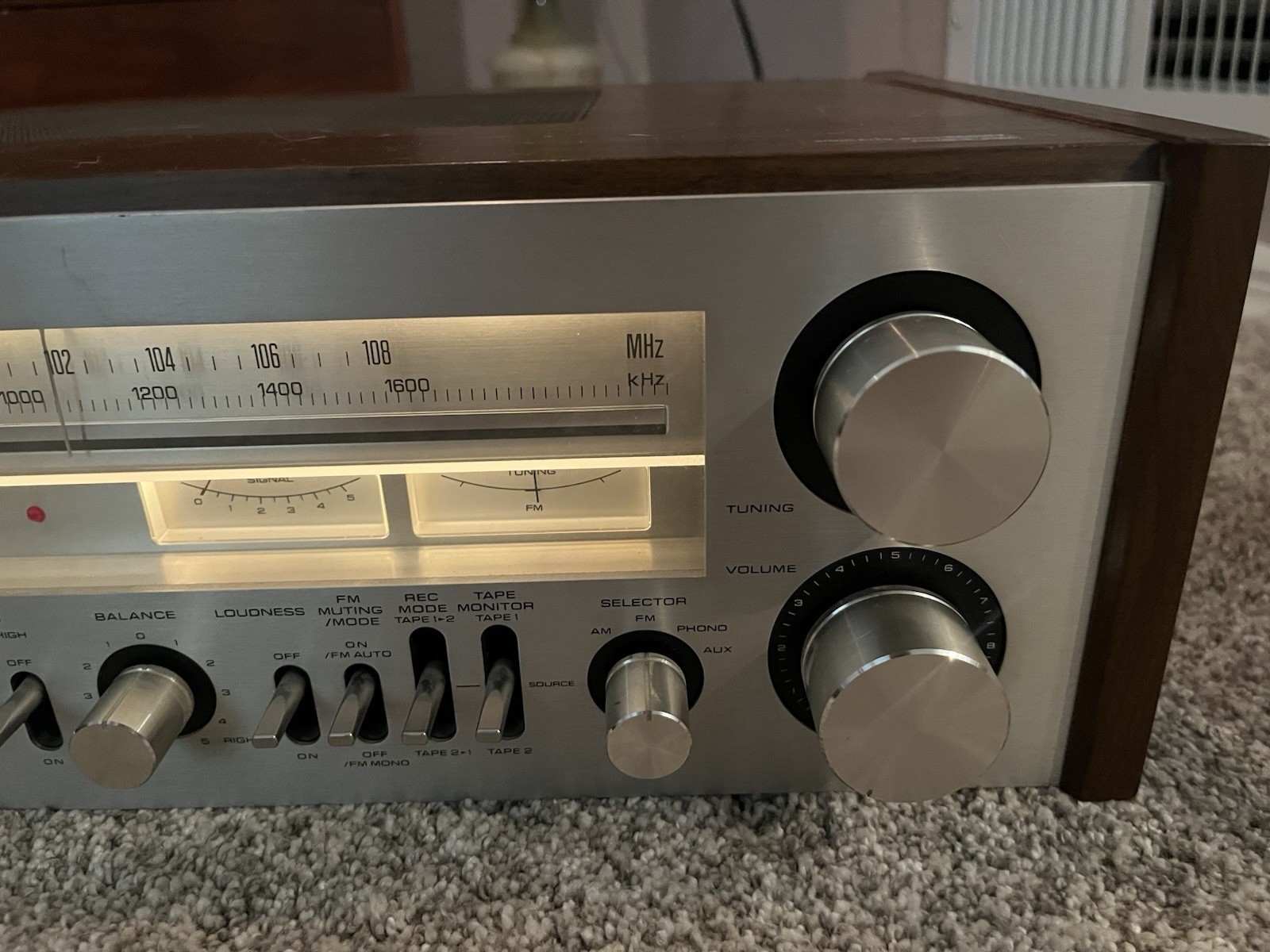 TECHNICS SA-400 STEREO FM-AM STEREO RECEIVER WORKS READ