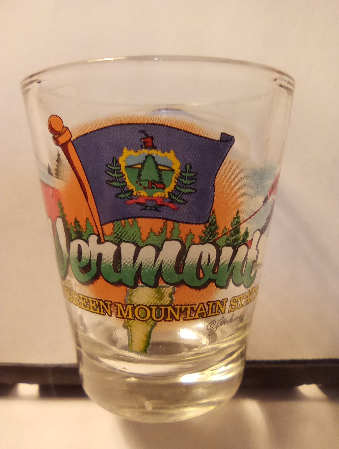 VERMONT THE GREEN MOUNTAIN STATE LOGO SHOT GLASS GREAT FOR ANY COLLECTION!