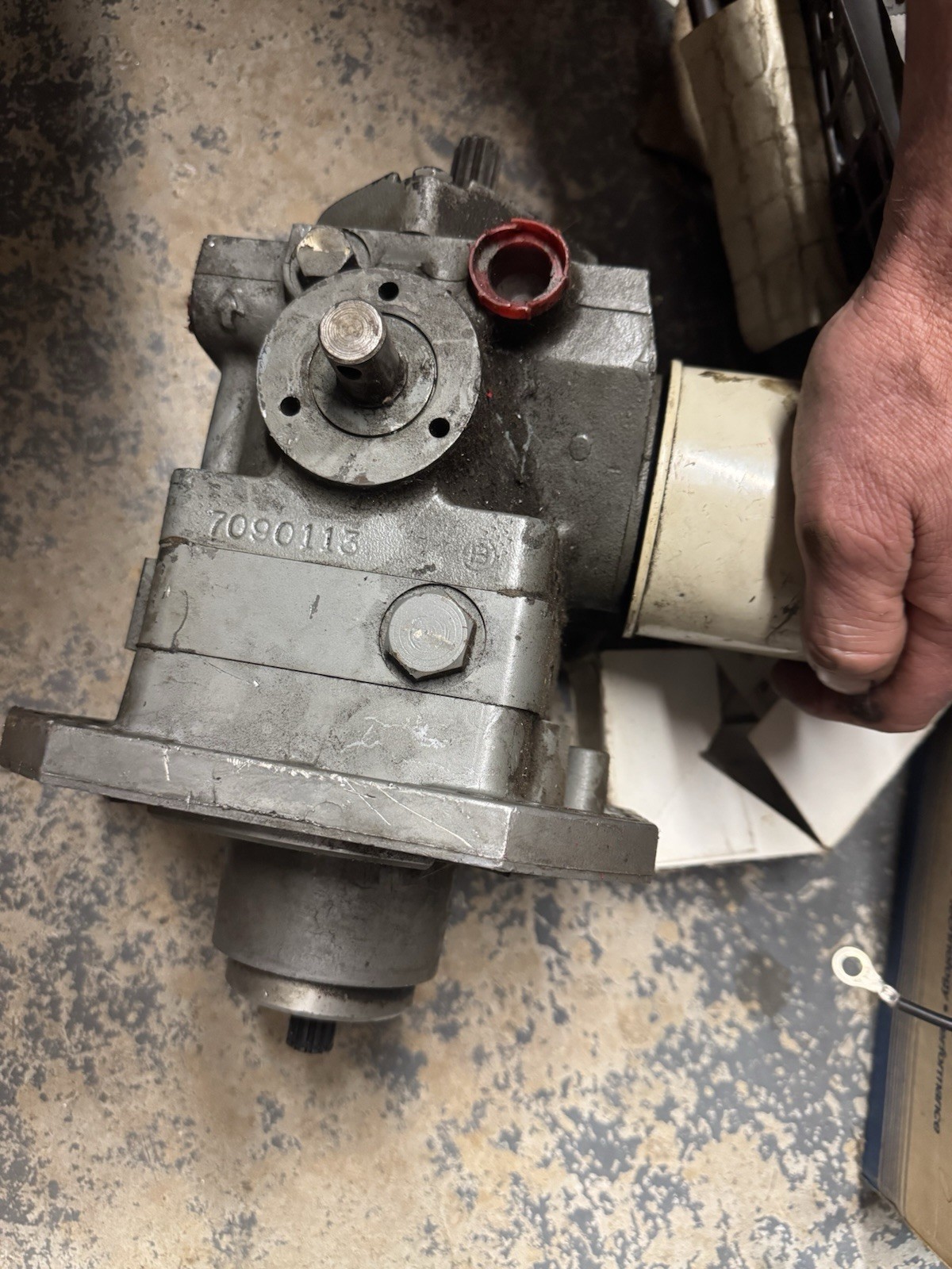 Sundstrand 90-1165 Hydro Transmission - 7090113 / 7090094. SEE PHOTOS!