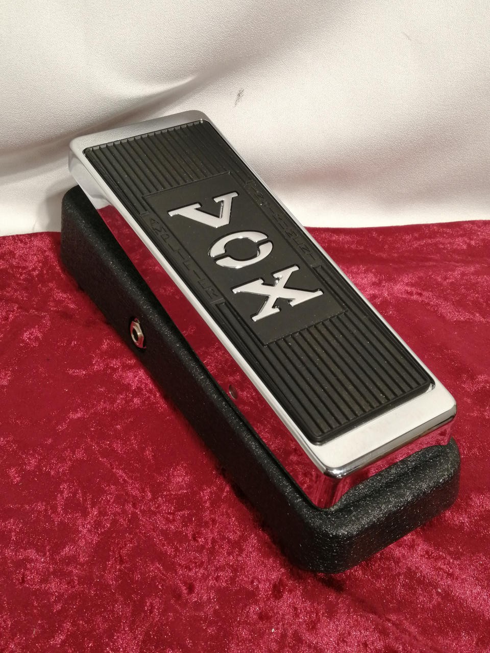 VOX V846 Vintage Guitar Effects Pedal Wide Sweep Range Used