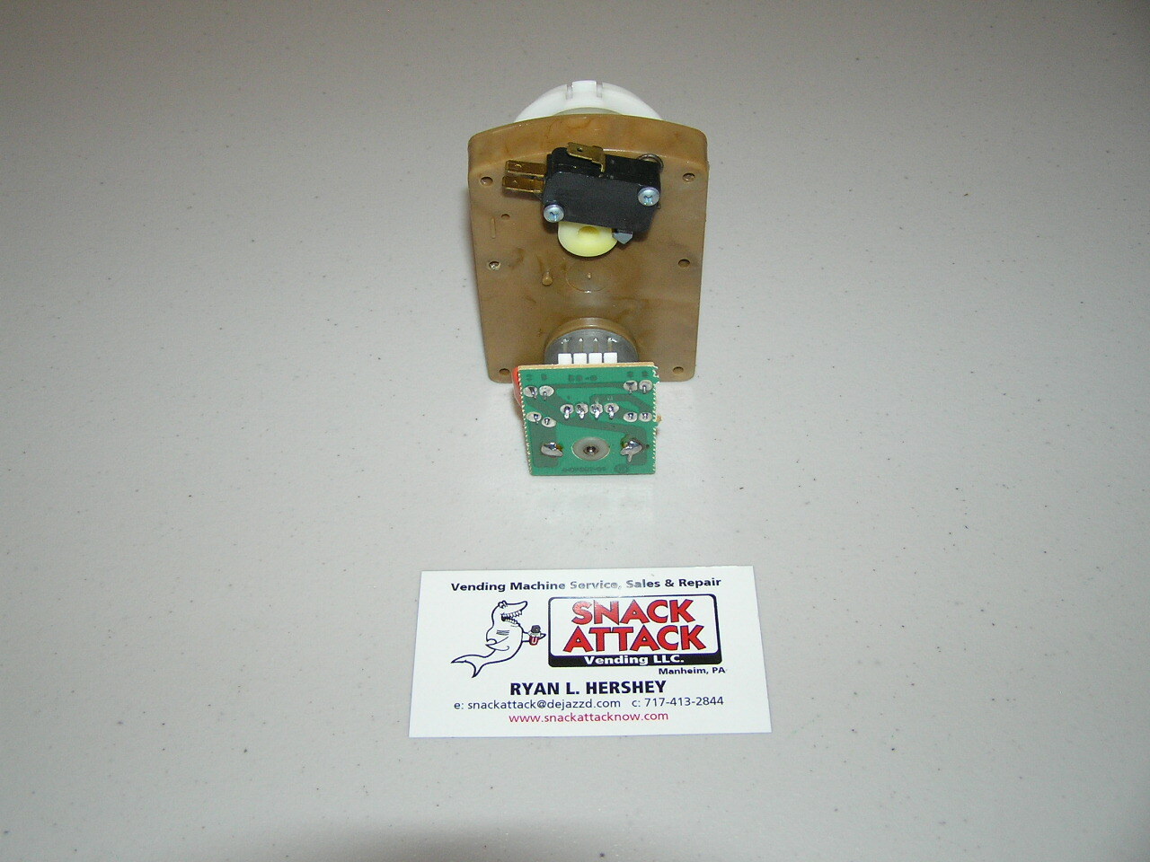 ROWE 4900 SNACK VENDING MACHINE VEND MOTOR w / Coupling - Free Ship!