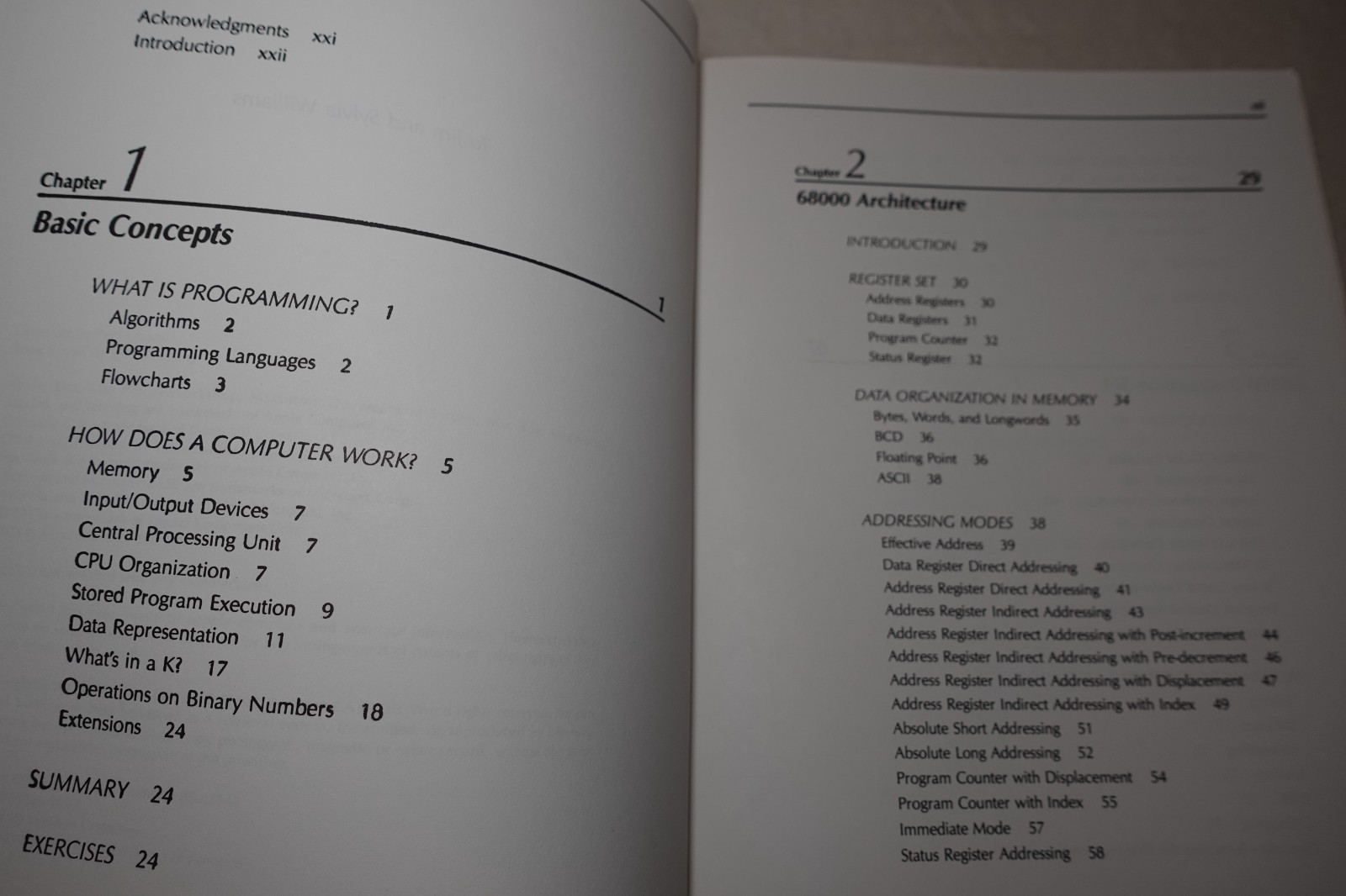 Programming the Macintosh in Assembly Language 1986 Steve Williams Publication