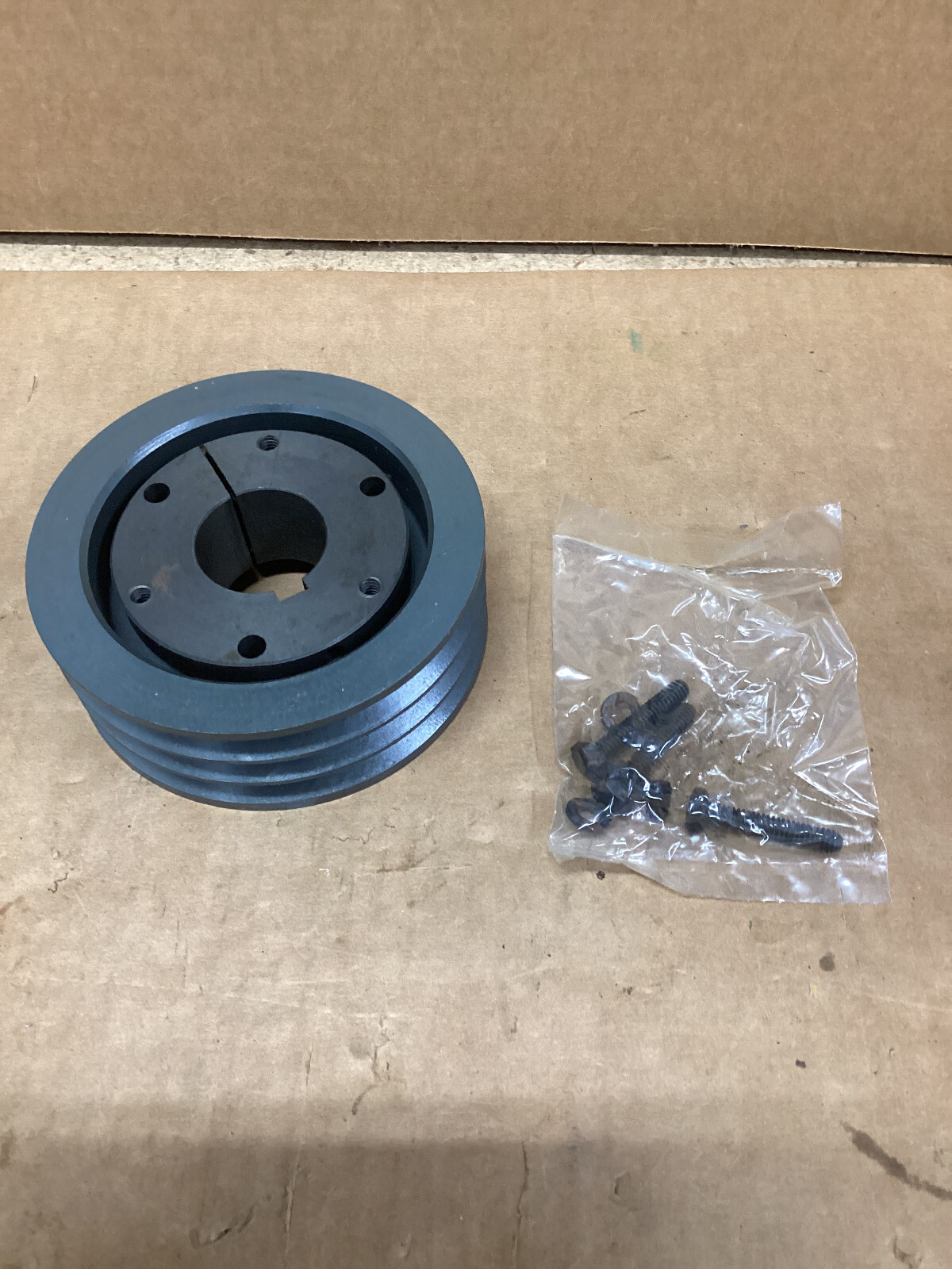 3-Belt pulley w/compression coupler w/hardware/Rheem pn#D21468