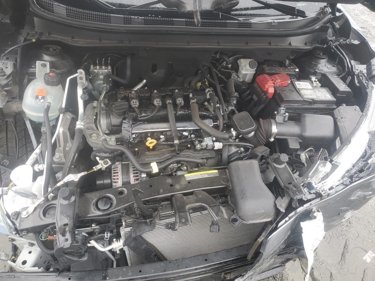 KICKS 2019 Glove Box 4926521