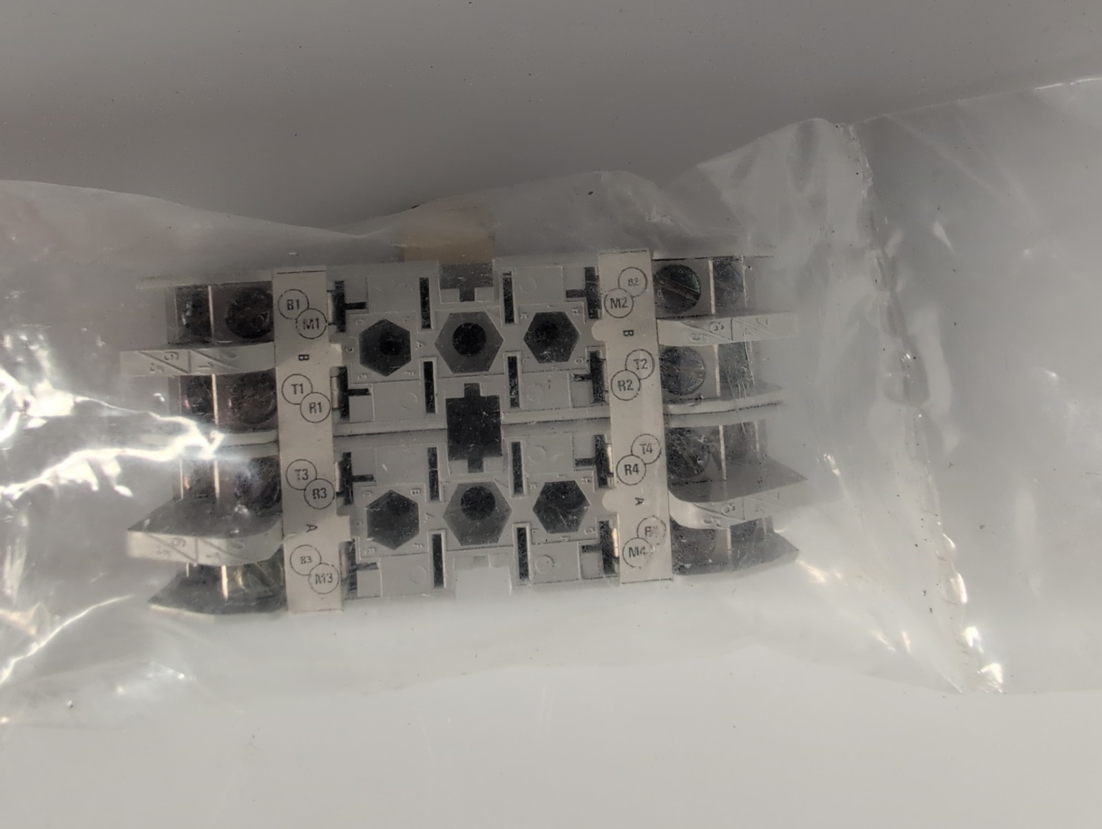 THOMAS & BETTS CR0067 RELAY SOCKET