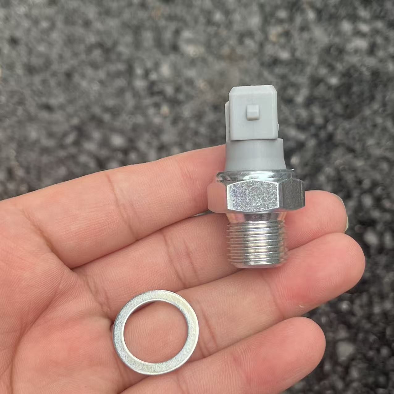 Oil Pressure Sensor 9618305780 For Peugeot*