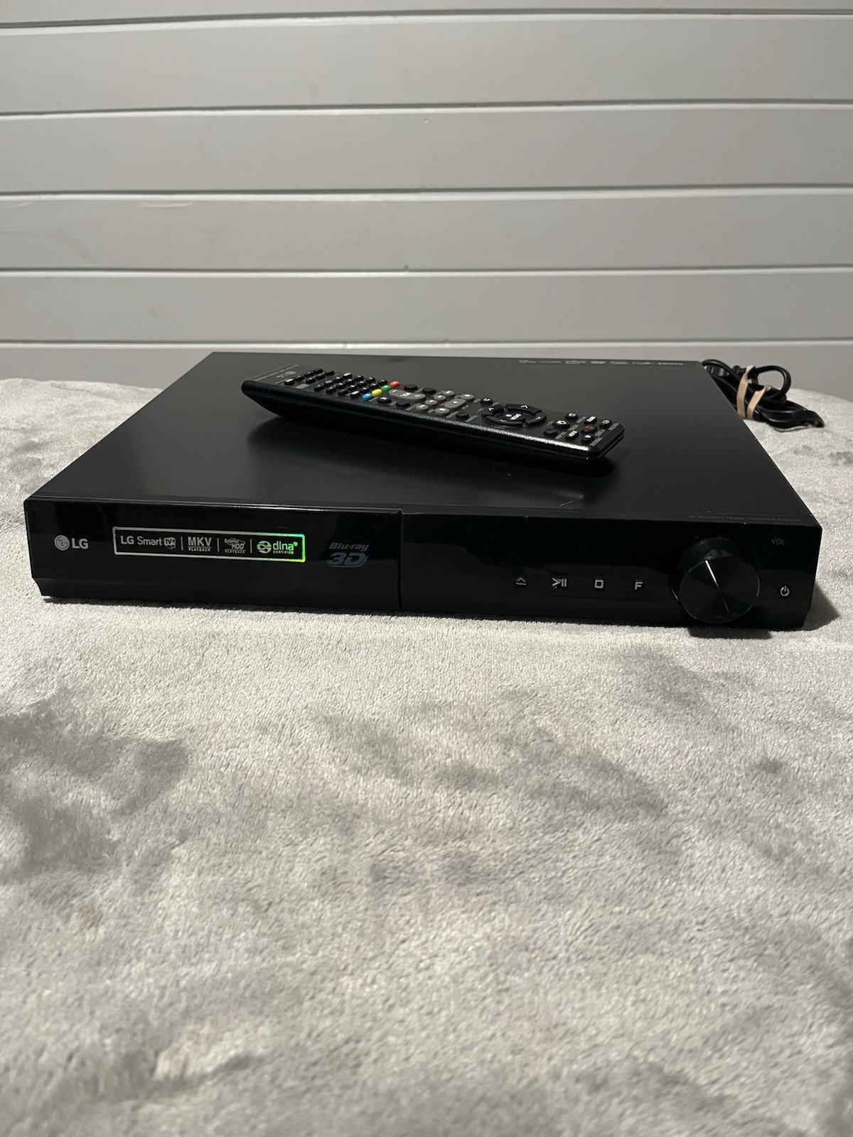 LG BH5140s 3D Smart Blu-ray 5.1 Home Theater System Receiver Unit With Remote