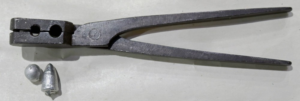 HoA-01 Antique Civil War Era Picket Bullet Mold