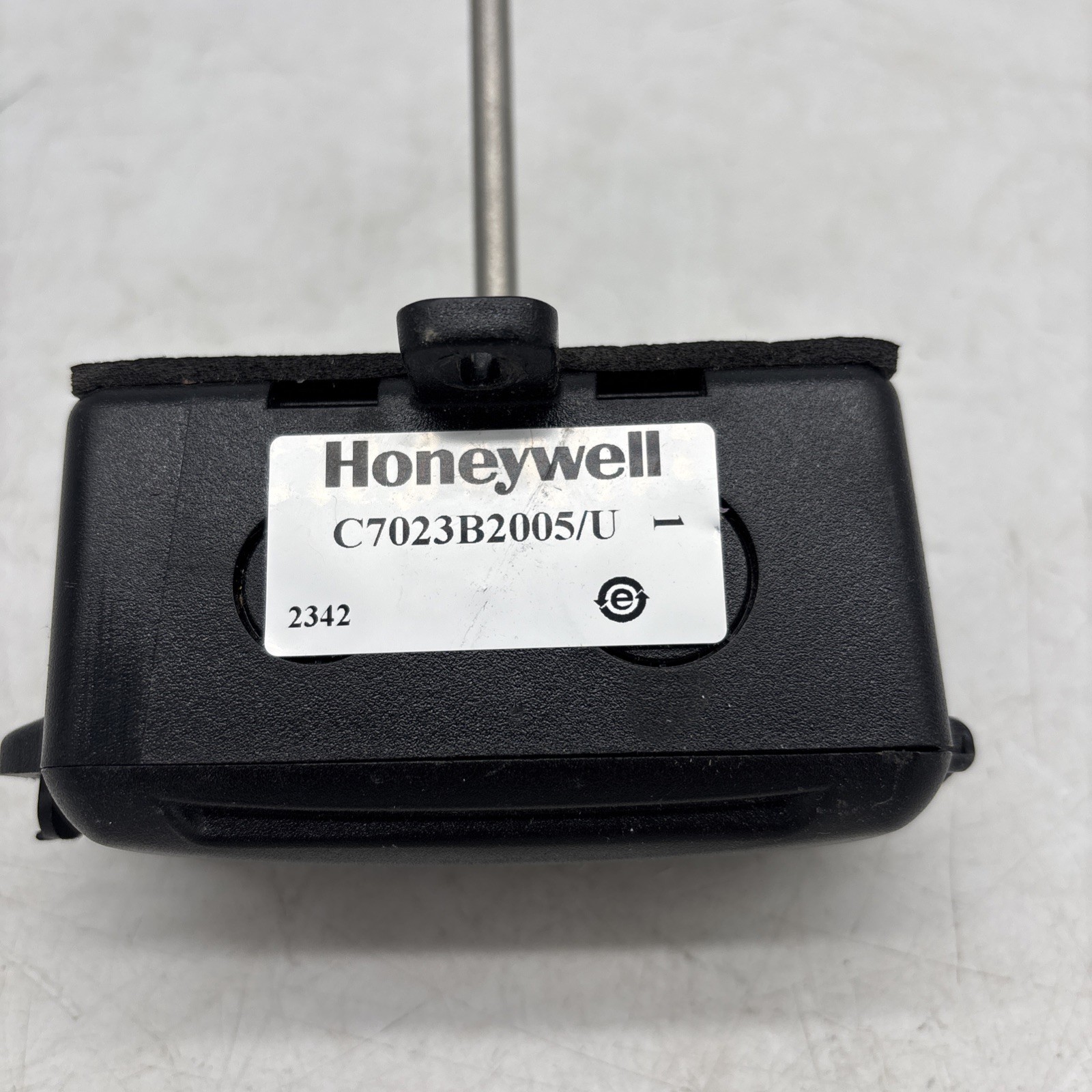 Honeywell C7023B2005/U HVAC Duct Temperature Sensor