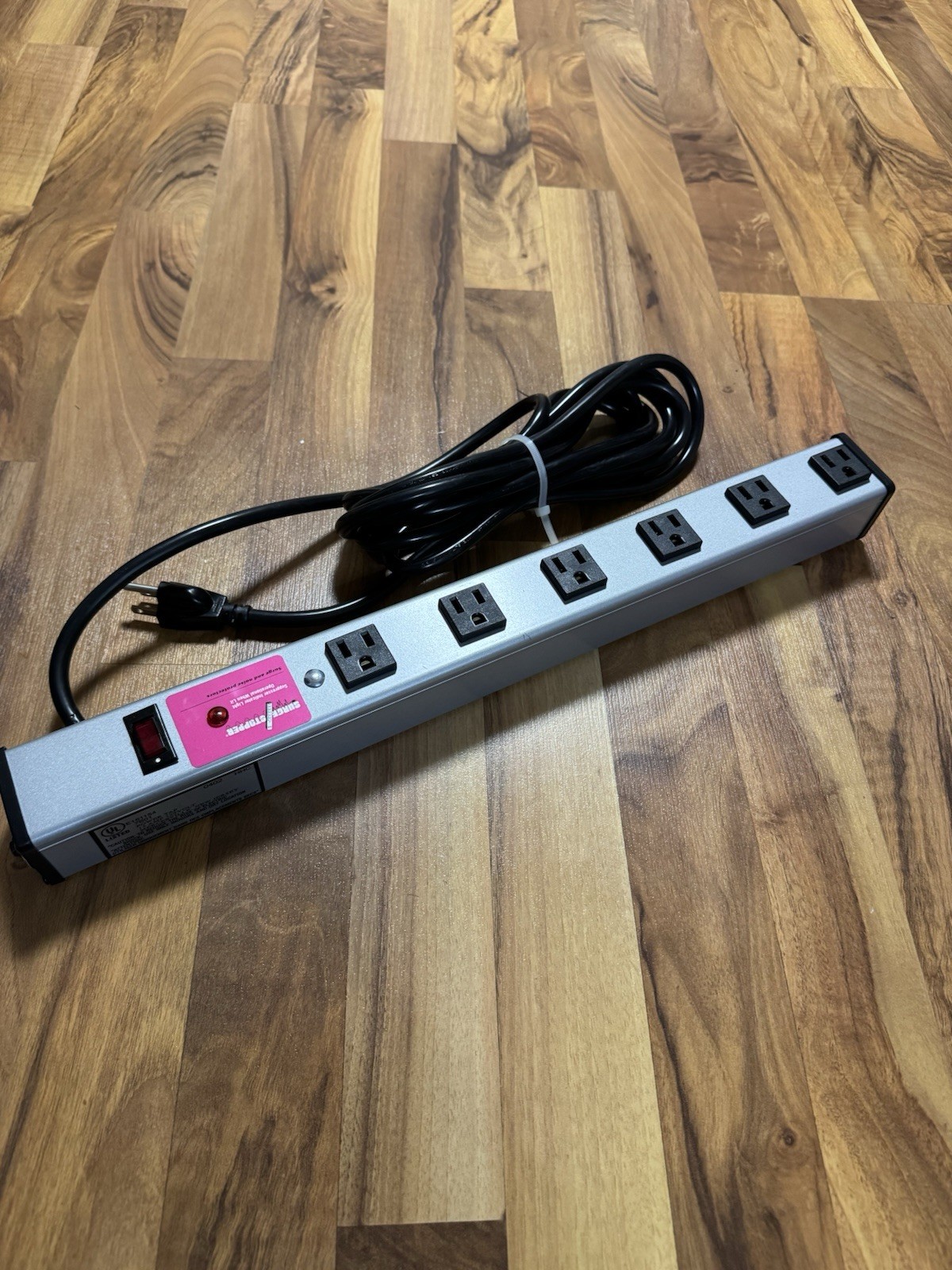 Brand New Brooks Power Systems Surge Protector 6 Outlet XVCN6-002 FREE SHIPPING