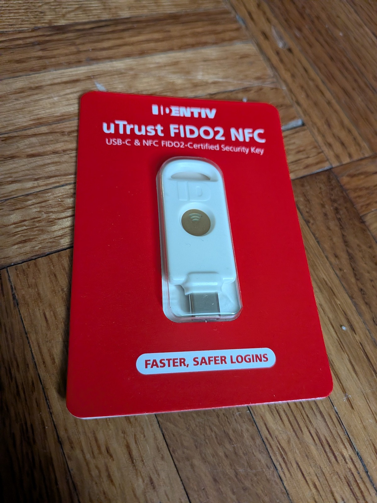 Identiv uTrust FIDO2 NFC Security Key USB-C (FIDO, FIDO2, U2F, WebAuthn)