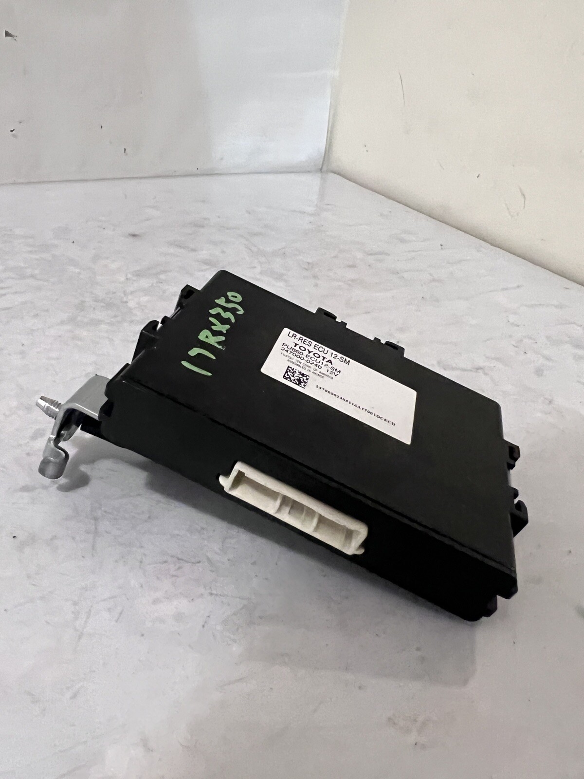 2017 LEXUS RX350 247000-0240 Toyota Remote Start Module