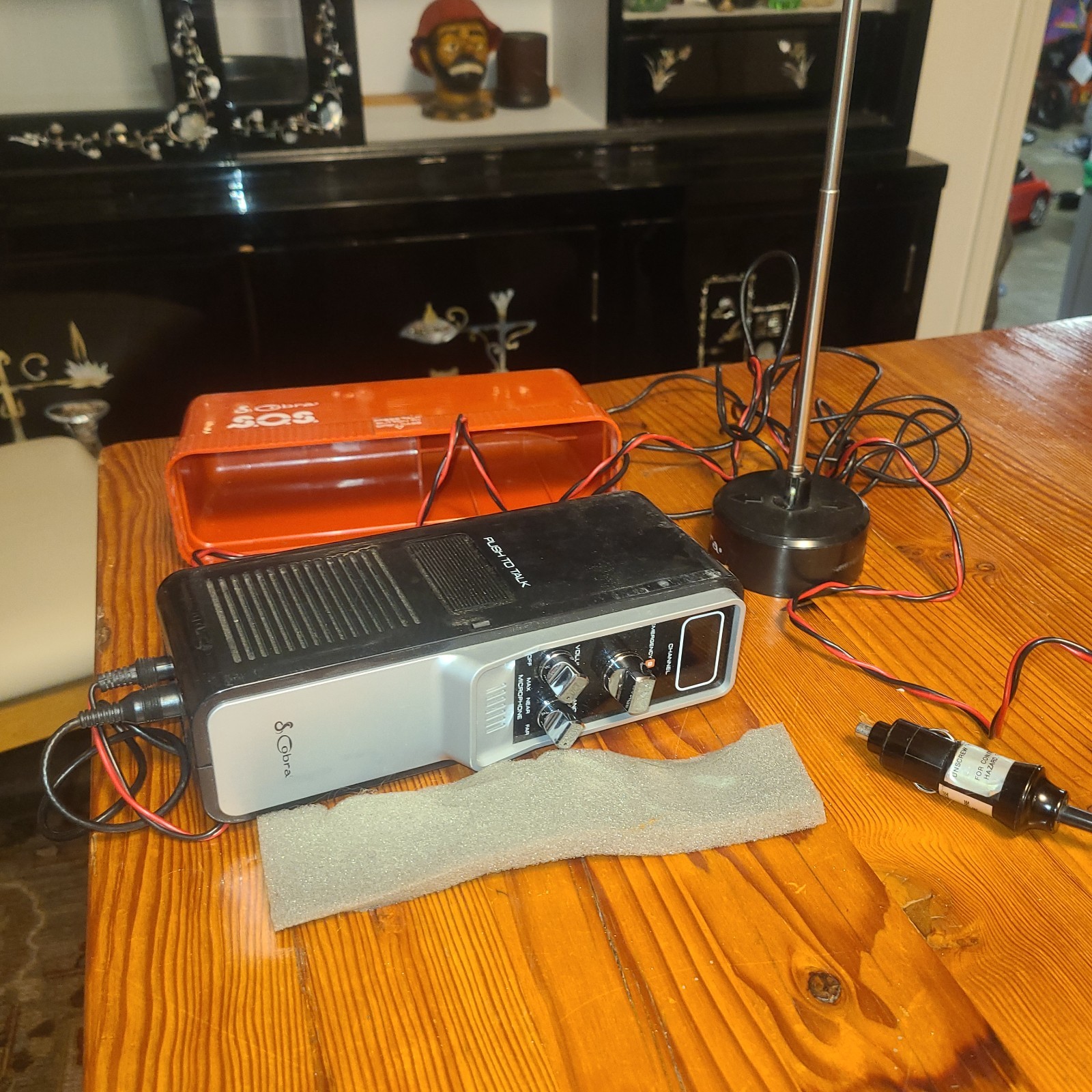 Vintage 1986 Cobra Model 39 LTD SOS Emergency 40 Channel 2-way Radio Tested READ