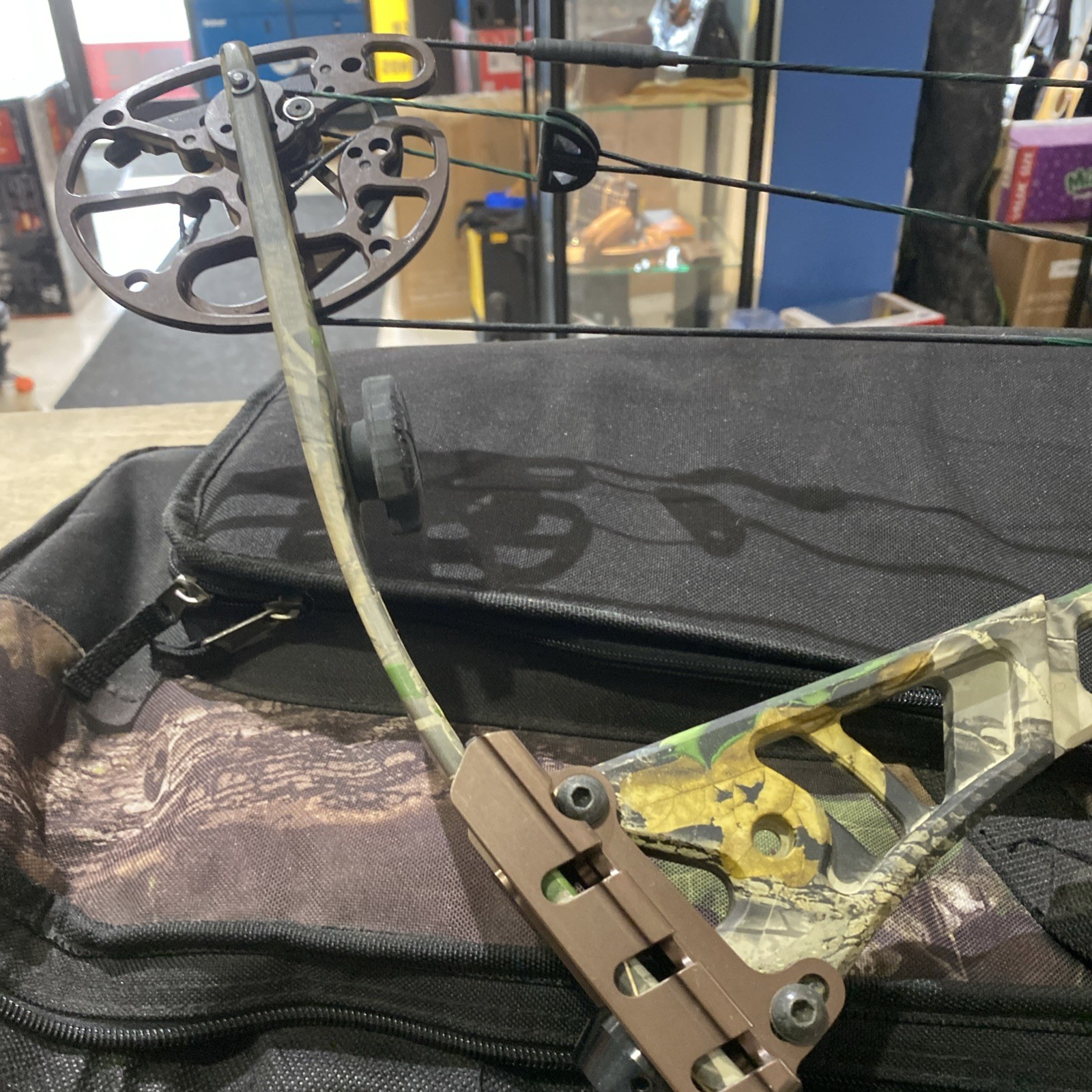 Darton Mach 1 Bow