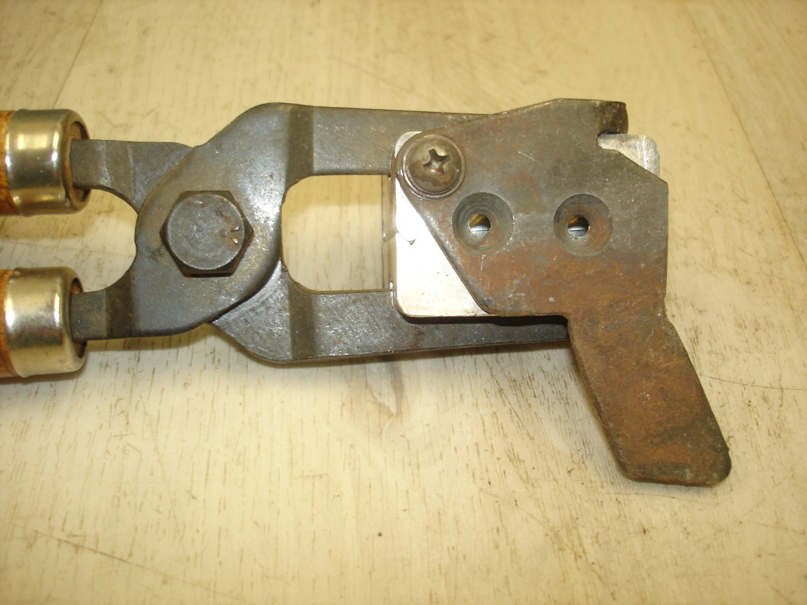 Lee 90382 2-Cavity bullet Mold