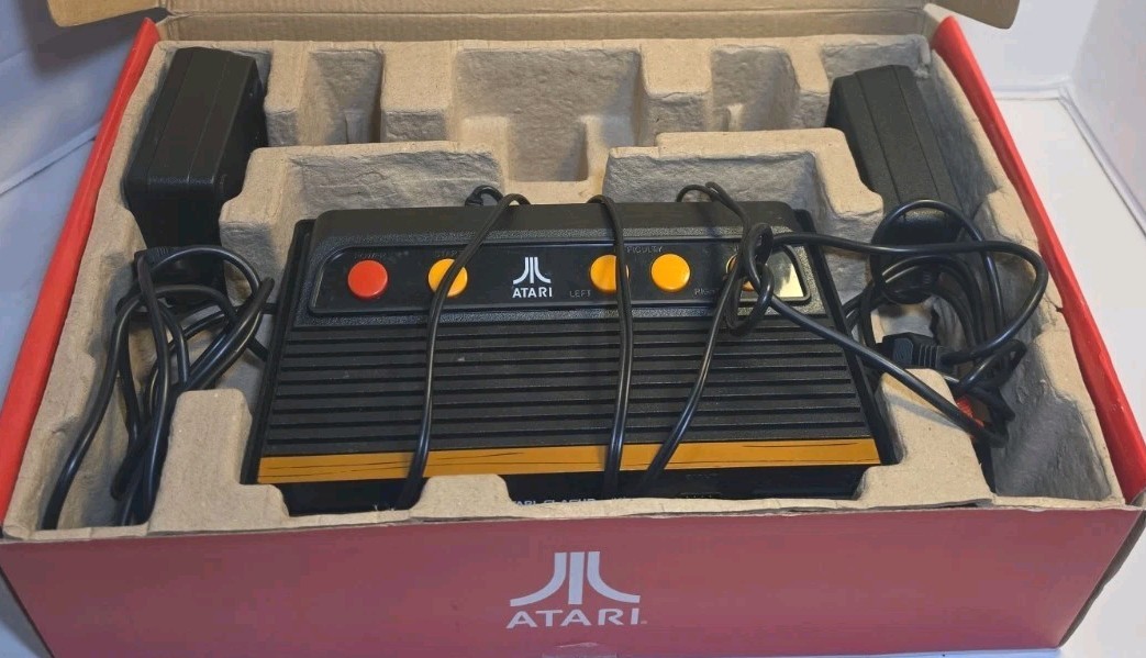 Genuine Atari Flashback 3 Classic with 60 Vintage Games Plug N Play *TESTED*