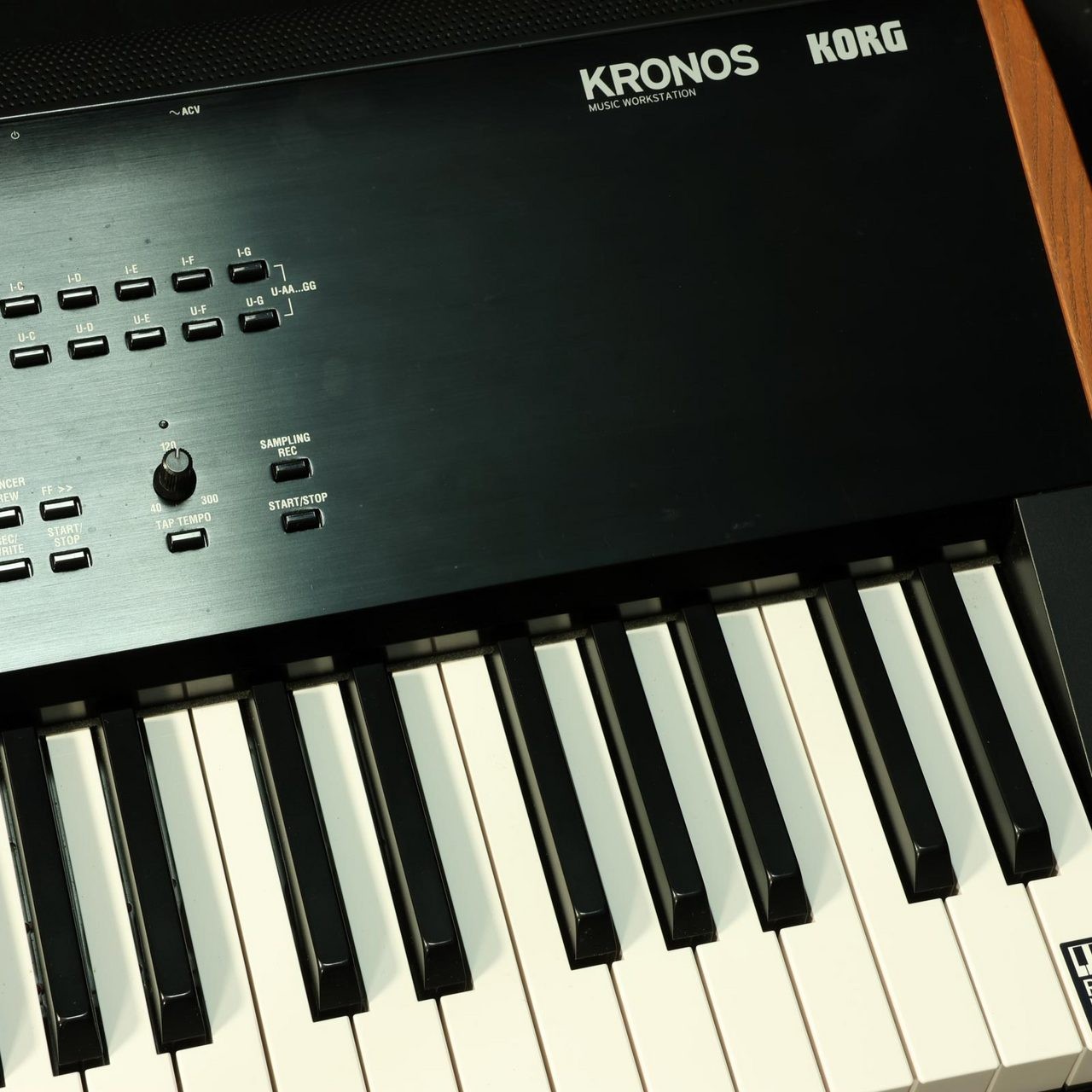 Korg Kronos 2 73-Key Music Workstation Electronic Keyboard