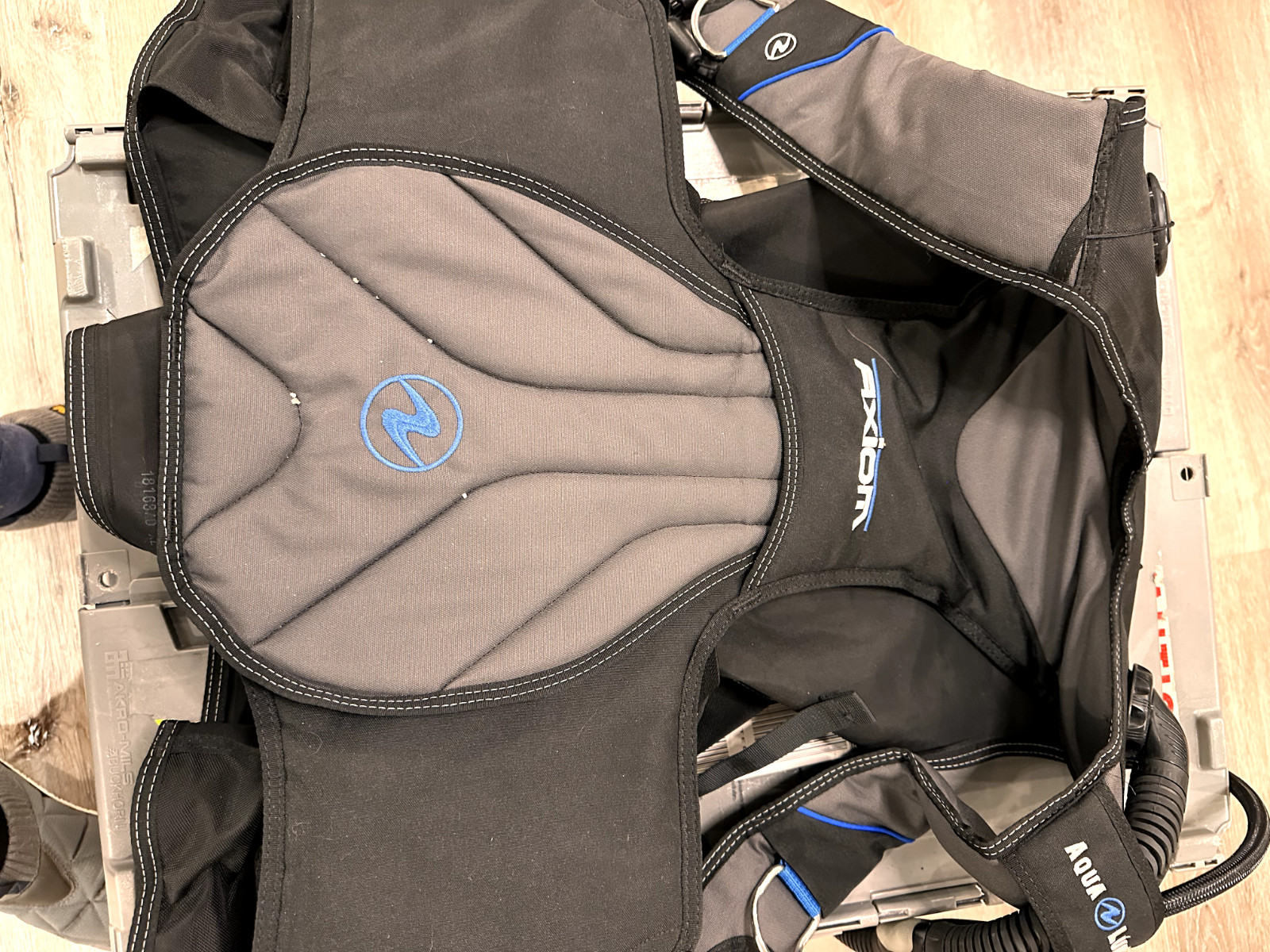 Aqua Lung Axiom 313315 BCD XL