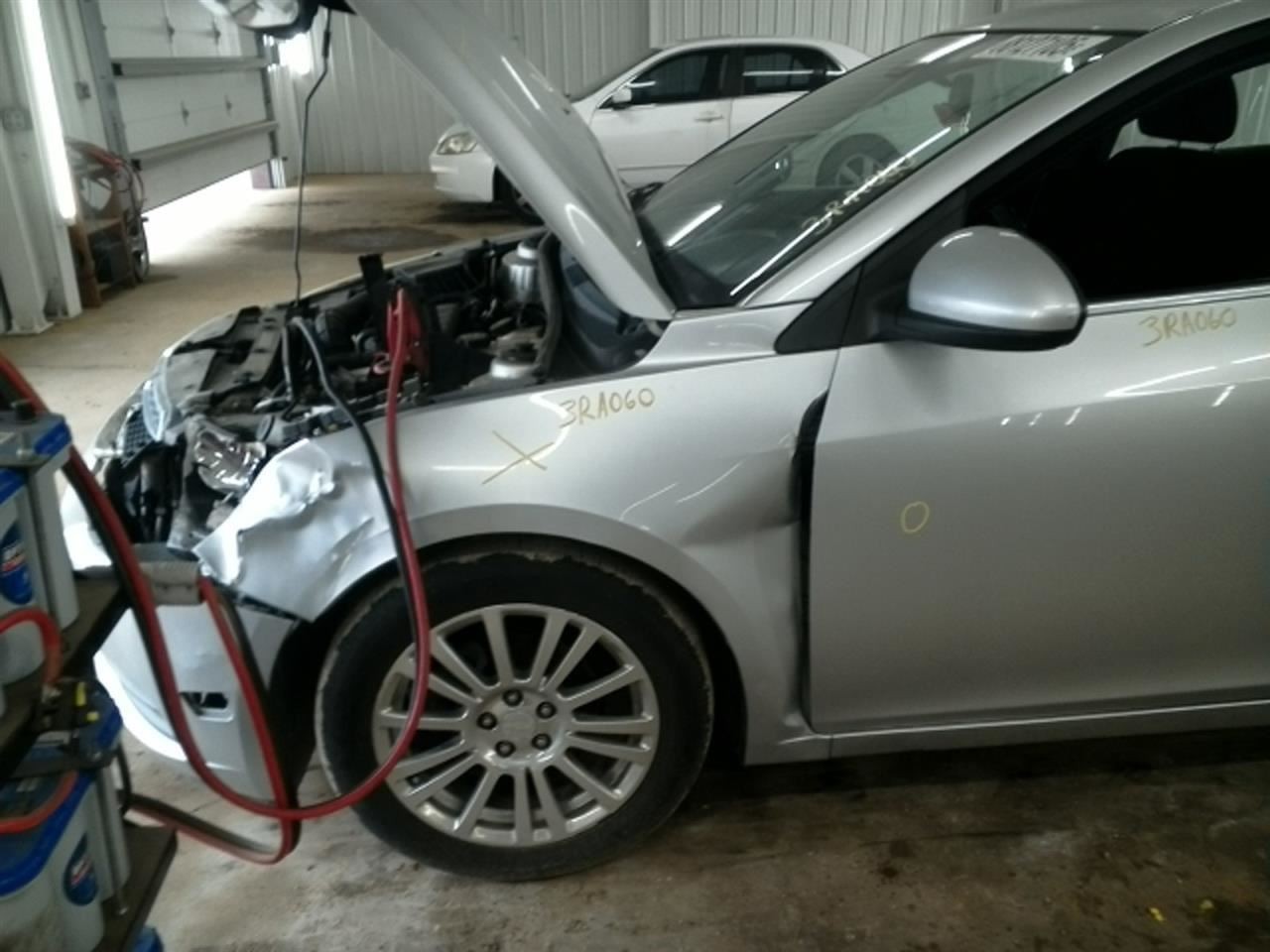 CRUZE 2013 Antenna 104797551