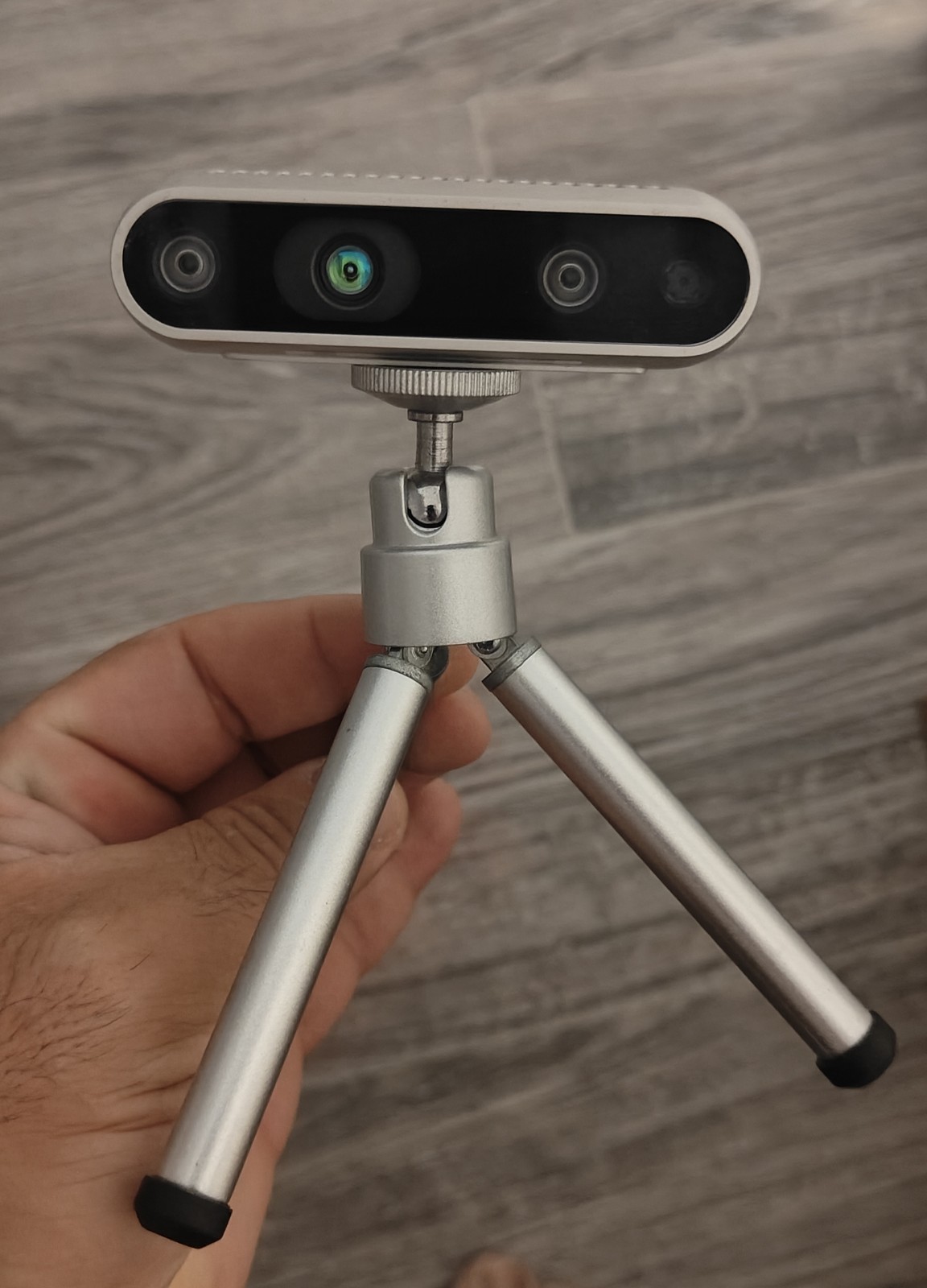 Intel D435 3D Depth Camera Structured Light USB Interface with Tripod No Cable