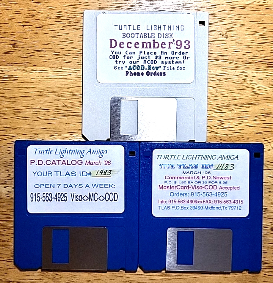 Turtle Lightning Amiga, 3 disks, Mar. '96, Dec. '93 *UNTESTED* Vintage Commodore