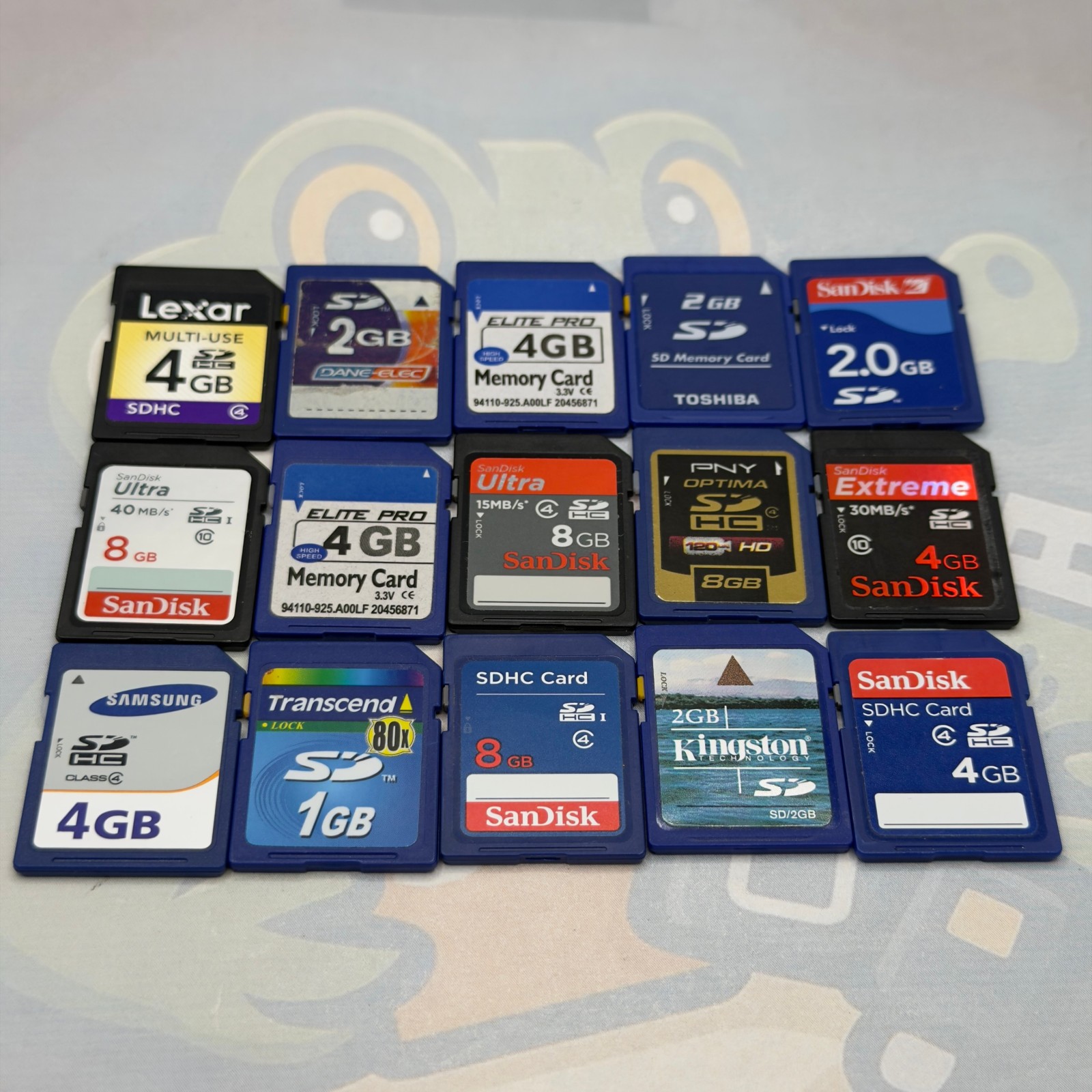 LOT of 15 Various SD Cards Brands Include Sandisk Lexar - Untested - GC787