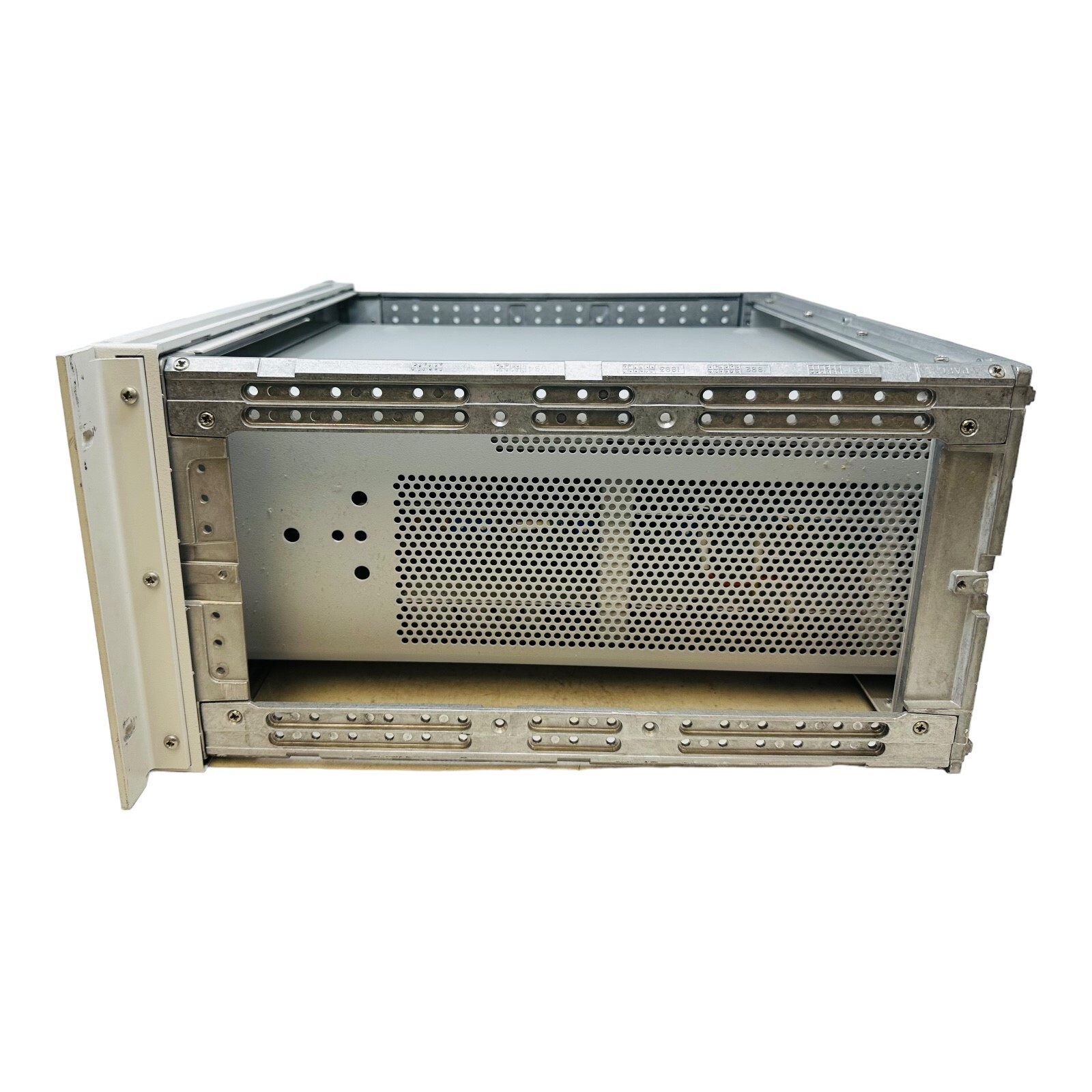 AGILENT 35670A DYNAMIC SIGNAL ANALYZER w/OPT 1D2 1D3 UFC ***CALIBRATED***