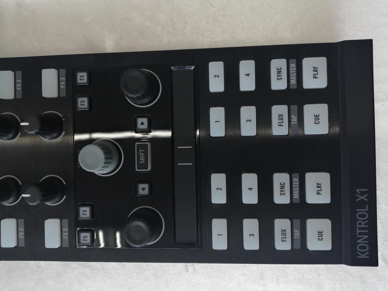 Native Instruments Traktor Kontrol X1 MK2 DJ Controller Ready to Use