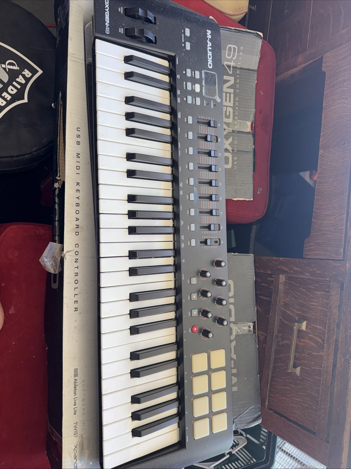 M-Audio Oxygen 61-Key USB Midi Controller Keyboard with 8 Pads